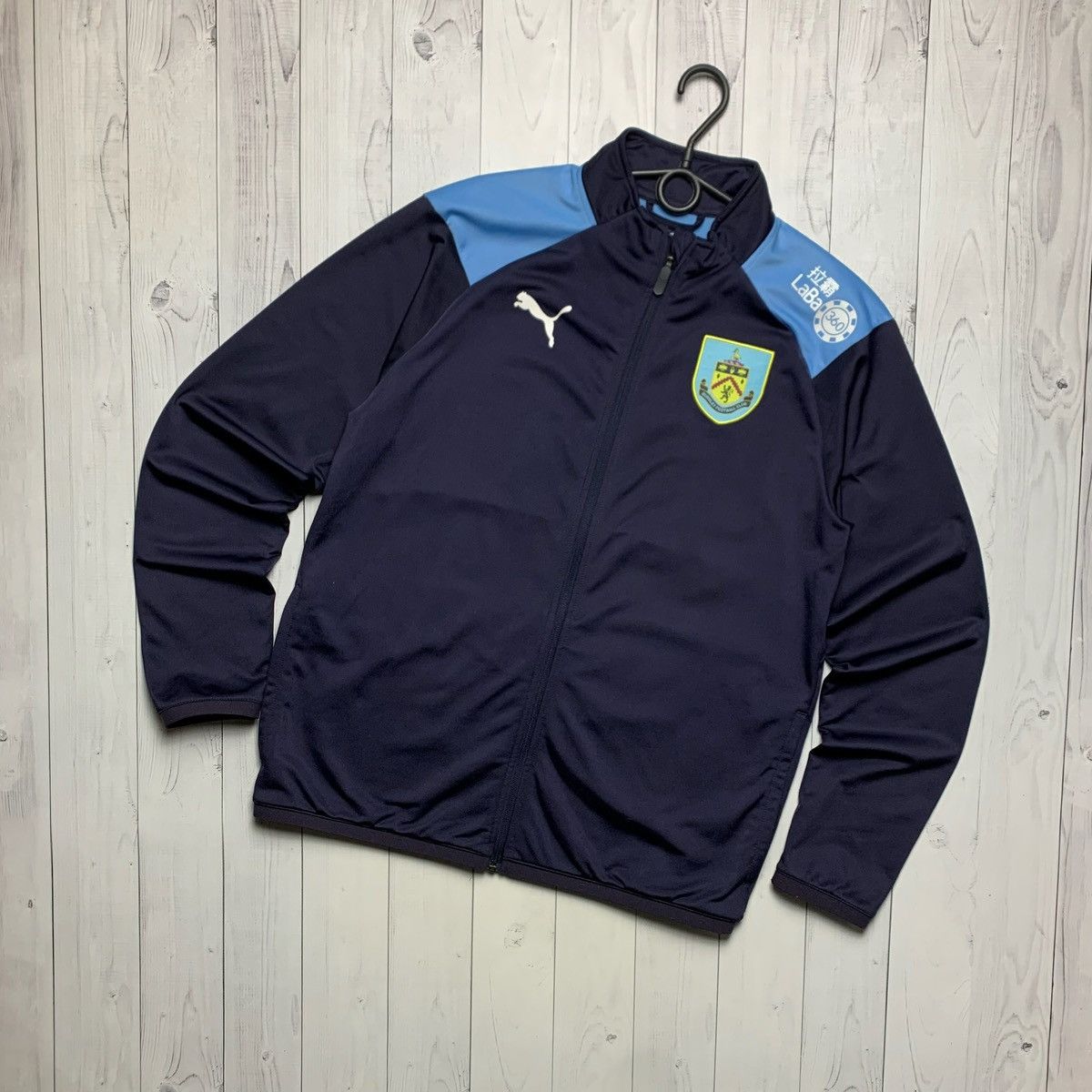 Puma × Vintage Vintage puma Burnley soccer sweatshirt size L logo Size US L / EU 52-54 / 3 - 1 Thumbnail
