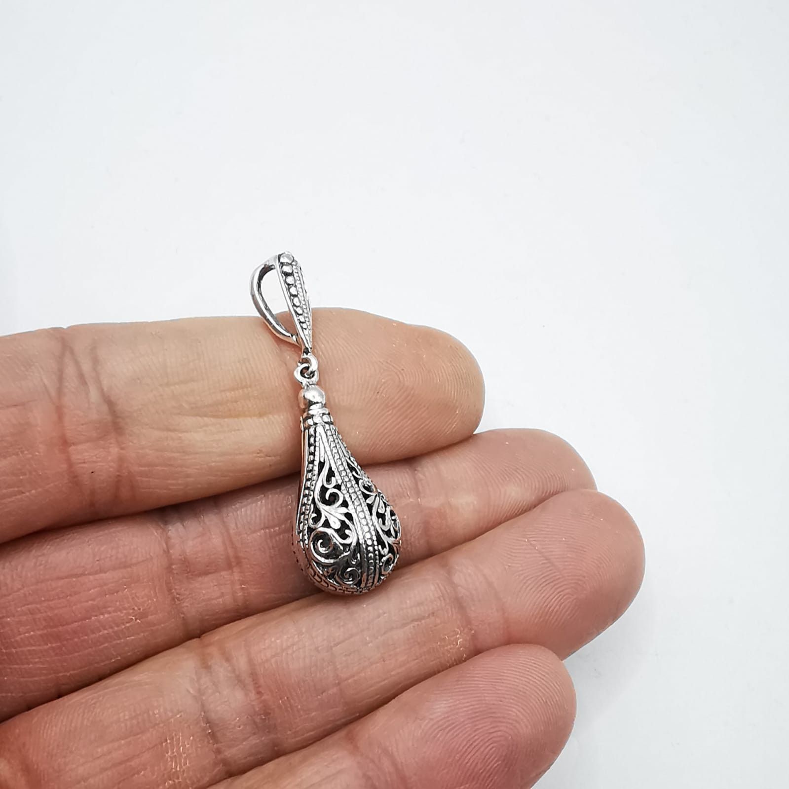 Sterling Silver Vintage Elegant Pendant Made of 925 Silver 4,30g Size ONE SIZE - 3 Thumbnail