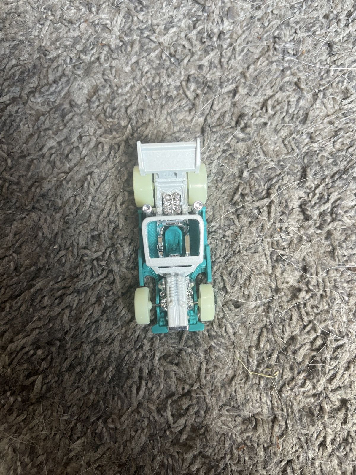 Hypebeast 2015 Mattel Hot Wheels Bone Speeder Size ONE SIZE - 2 Thumbnail