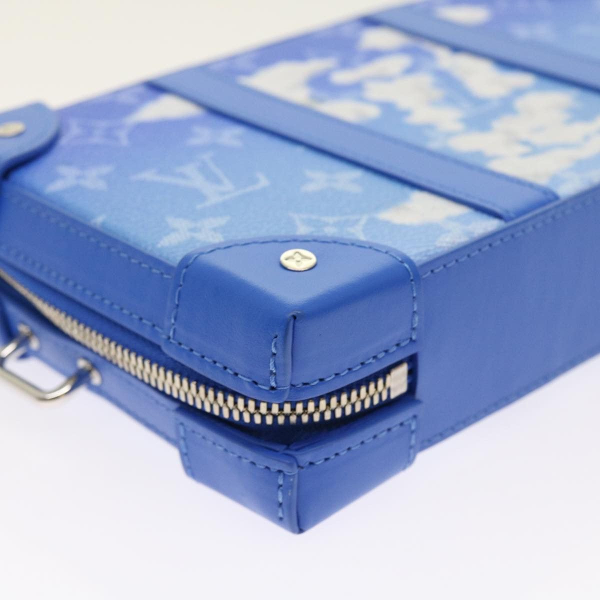 Louis Vuitton LOUIS VUITTON Monogram Clouds Soft Trunk Wallet Shoulder Size ONE SIZE - 14 Thumbnail