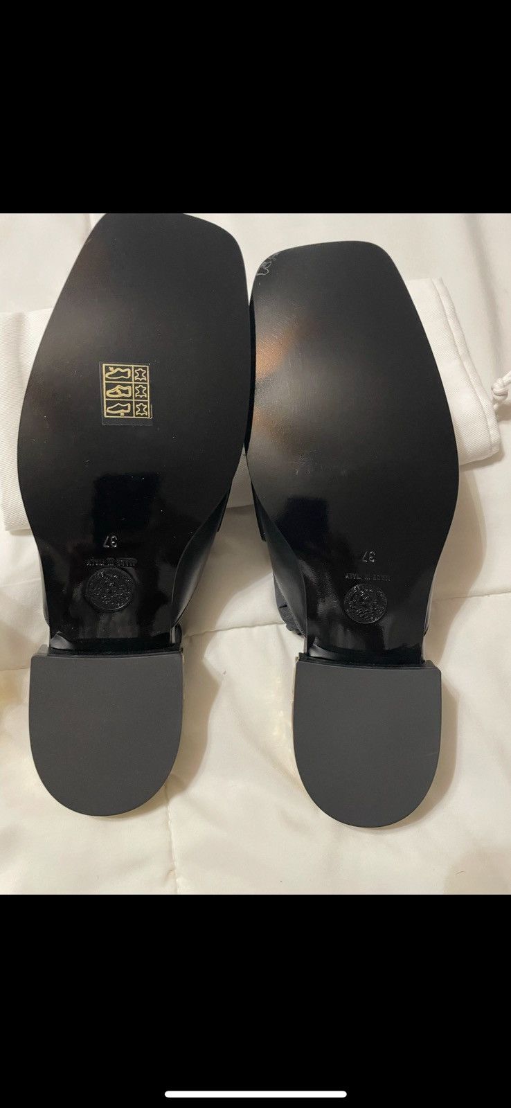 Versace Versace Black Leather Size US 7 / IT 37 - 2 Thumbnail