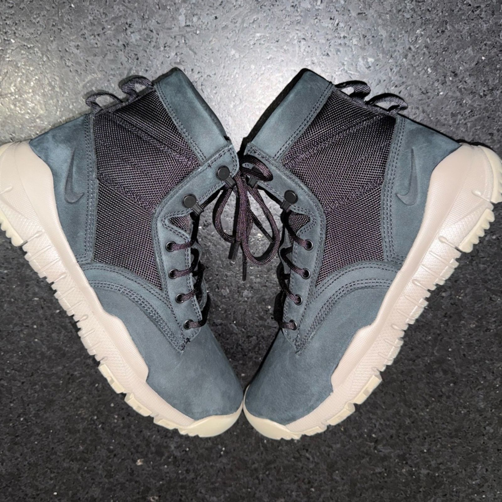 Nike NIKE Sfb 6' Leather Black Light Taupe HIGH TOP SNEAKER BOOT Size US 7.5 / EU 40-41 - 8 Thumbnail