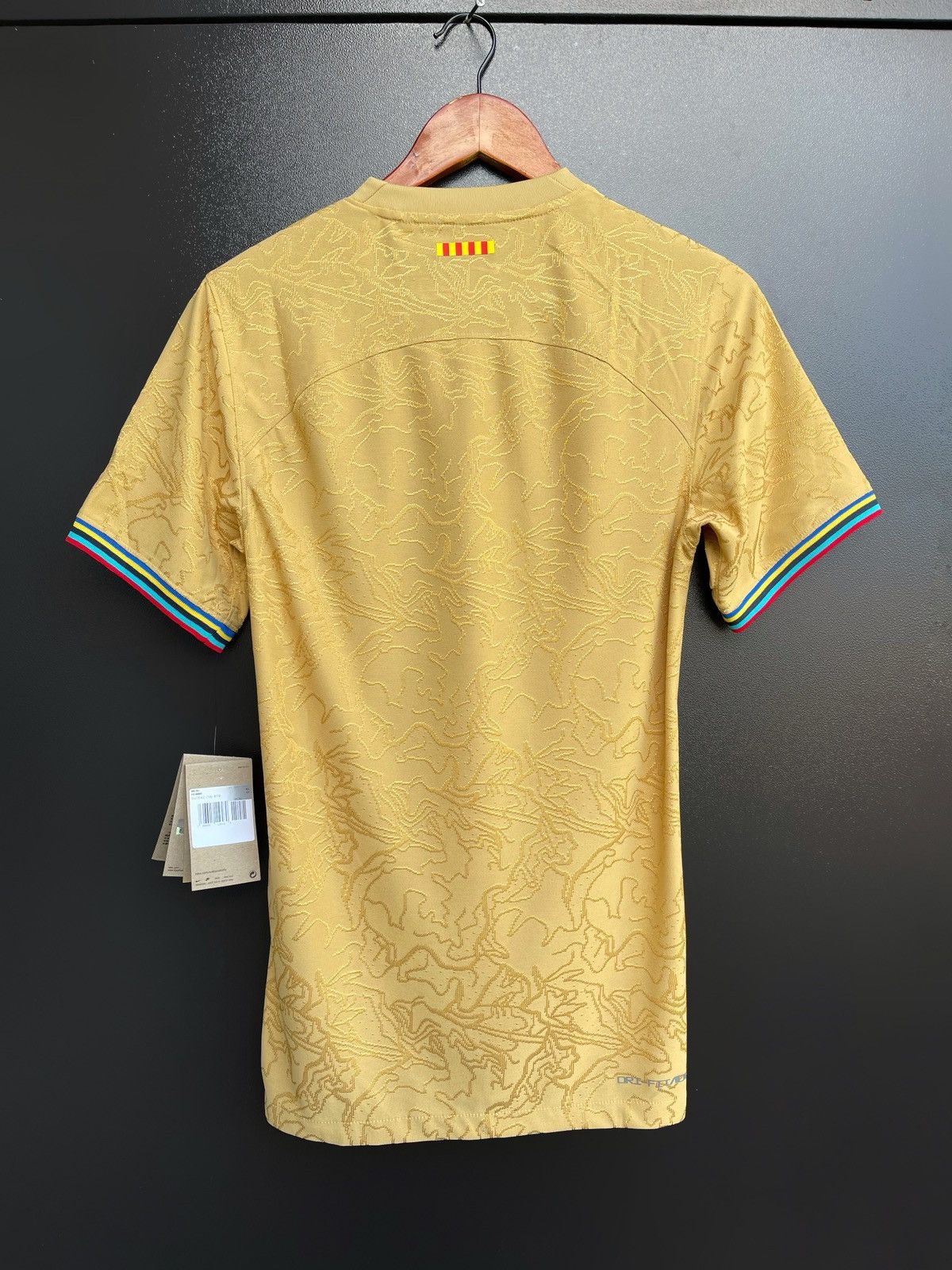 Nike Barcelona 2022 2023 Away Match Football Shirt Nike Jersey XS Size US XS / EU 42 / 0 - 10 Thumbnail