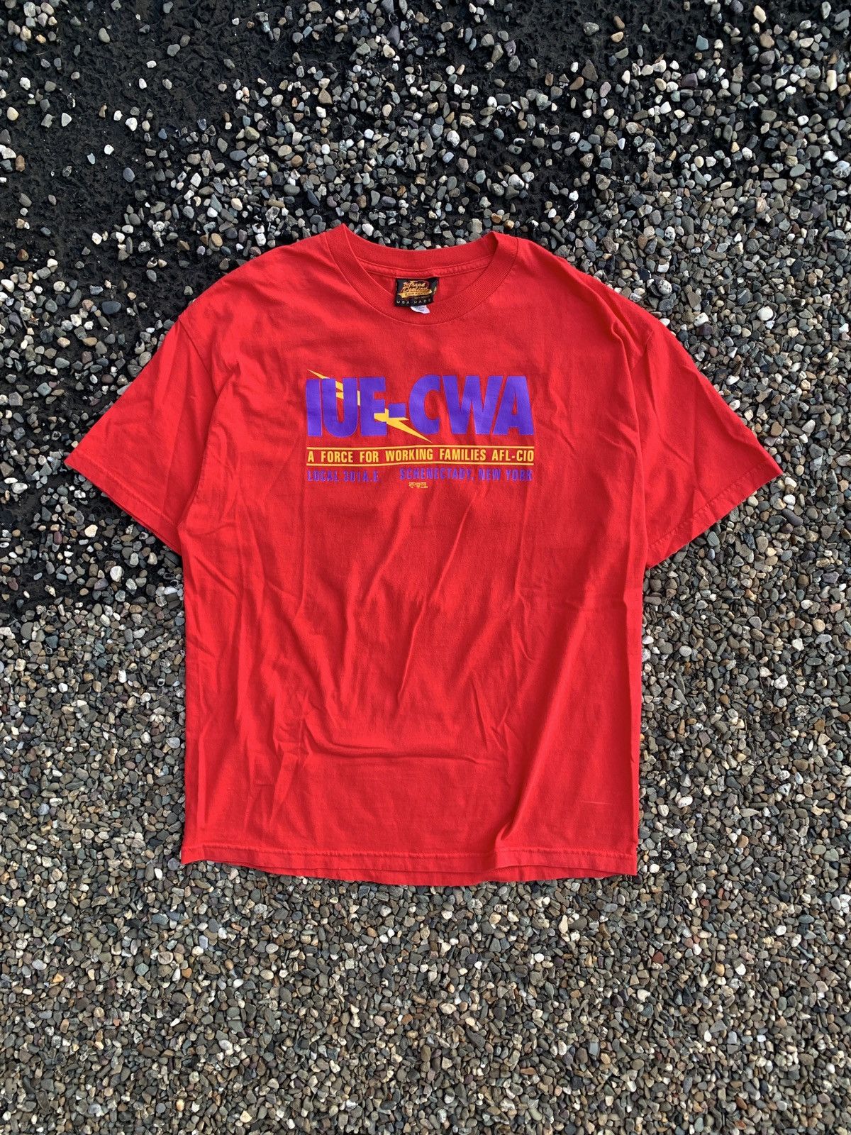 Vintage Vintage Schenectady Local 301AE IUE-CWA Labor Union T-Shirt Size US XL / EU 56 / 4 - 1 Thumbnail