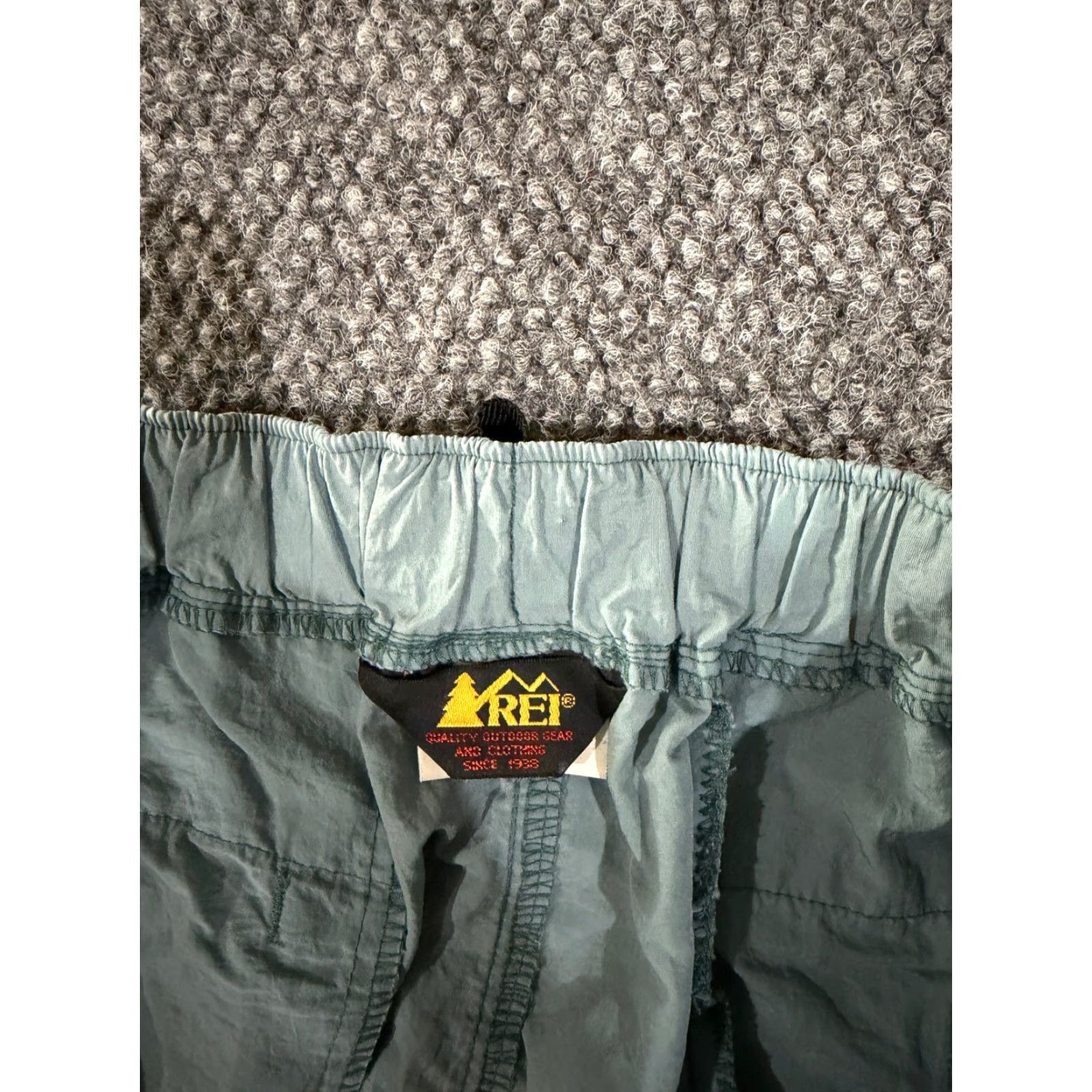 Vintage REI Cargo Shorts Mens XL Blue Lightweight Outdoor Hiking Utility Belted Mens XL Cargo Shorts Blue Lightweight Outdoor Hiking Belted REI Size US 36 / EU 52 - 4 Thumbnail