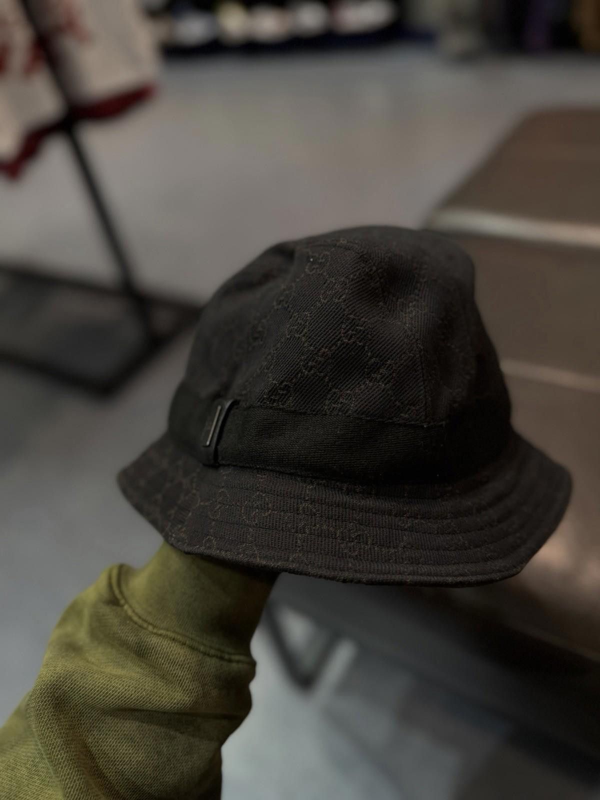 Gucci Authentic Gucci Bucket Hat Vintage Black Canvas Size L Size ONE SIZE - 7 Thumbnail