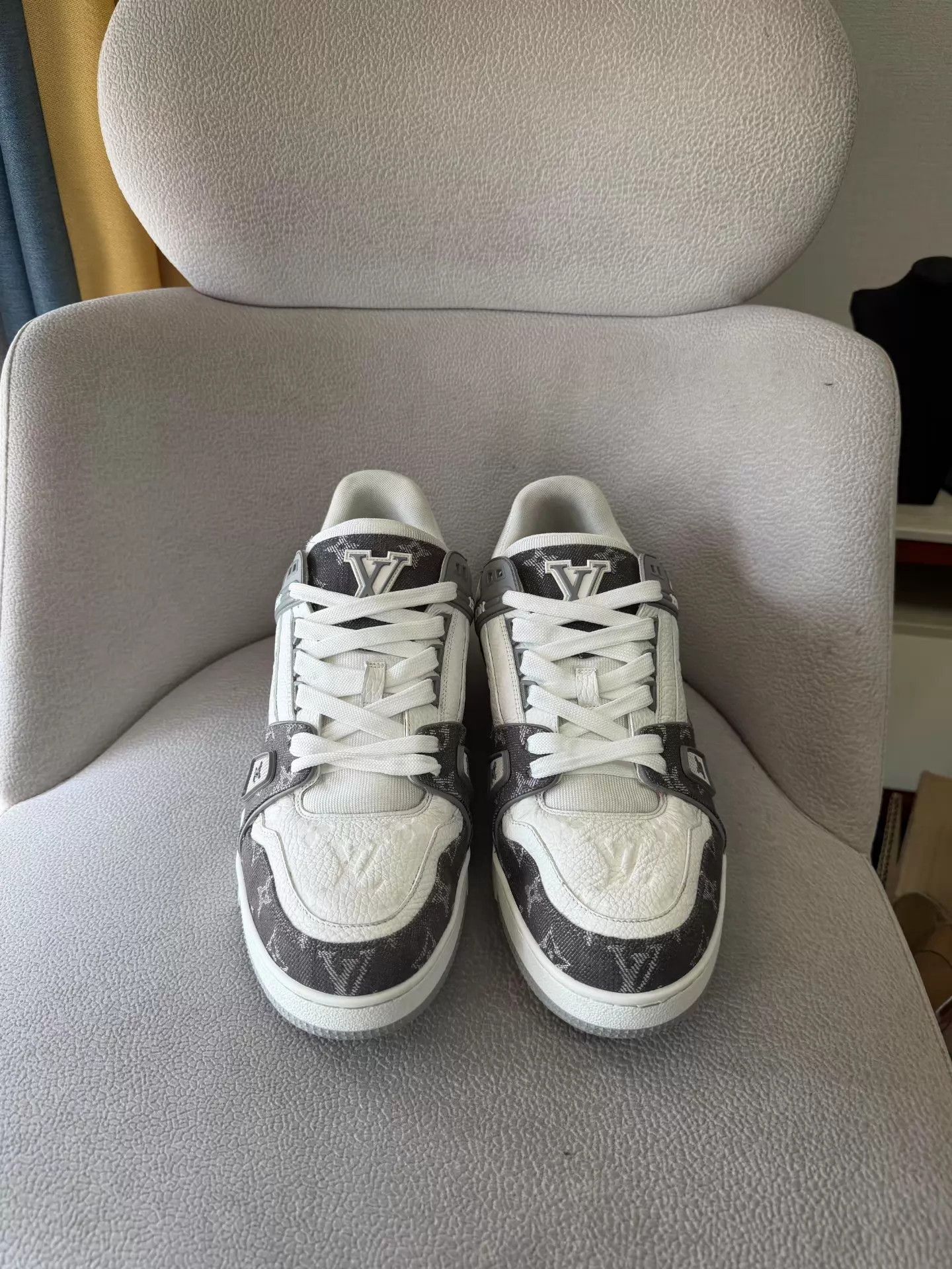 Louis Vuitton Louis Vuitton Gray/White Denim Trainer 98 New 43 Size US 10 / EU 43 - 2 Thumbnail