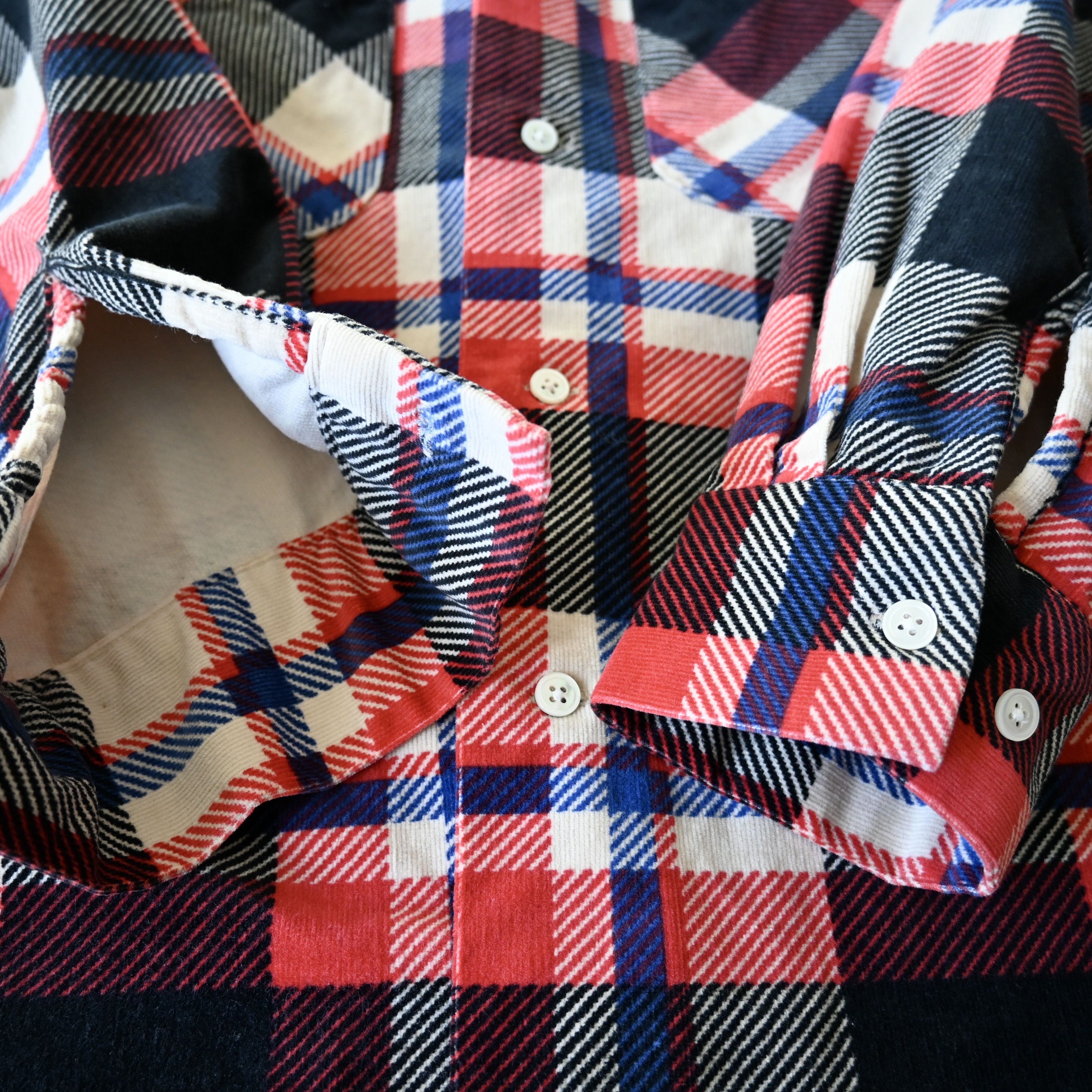 Beams Plus BEAMS Plus midi-heavy corduroy boxy shirt made in Japan Size US L / EU 52-54 / 3 - 13 Thumbnail