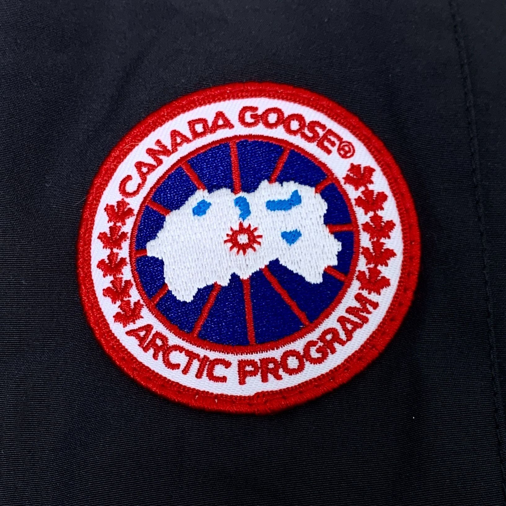 Canada Goose Canada Goose Black Fur-Lined Hooded Mid-Length Down Parka (S Size XS / US 0-2 / IT 36-38 - 5 Thumbnail