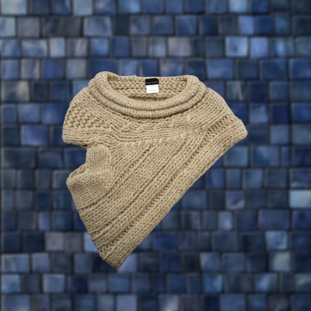 Vintage Coco Carmen Women's Sleeveless Cropped Knit Sweater Top One Size Beige Pullover Knits Shirt Size ONE SIZE - 1 Thumbnail