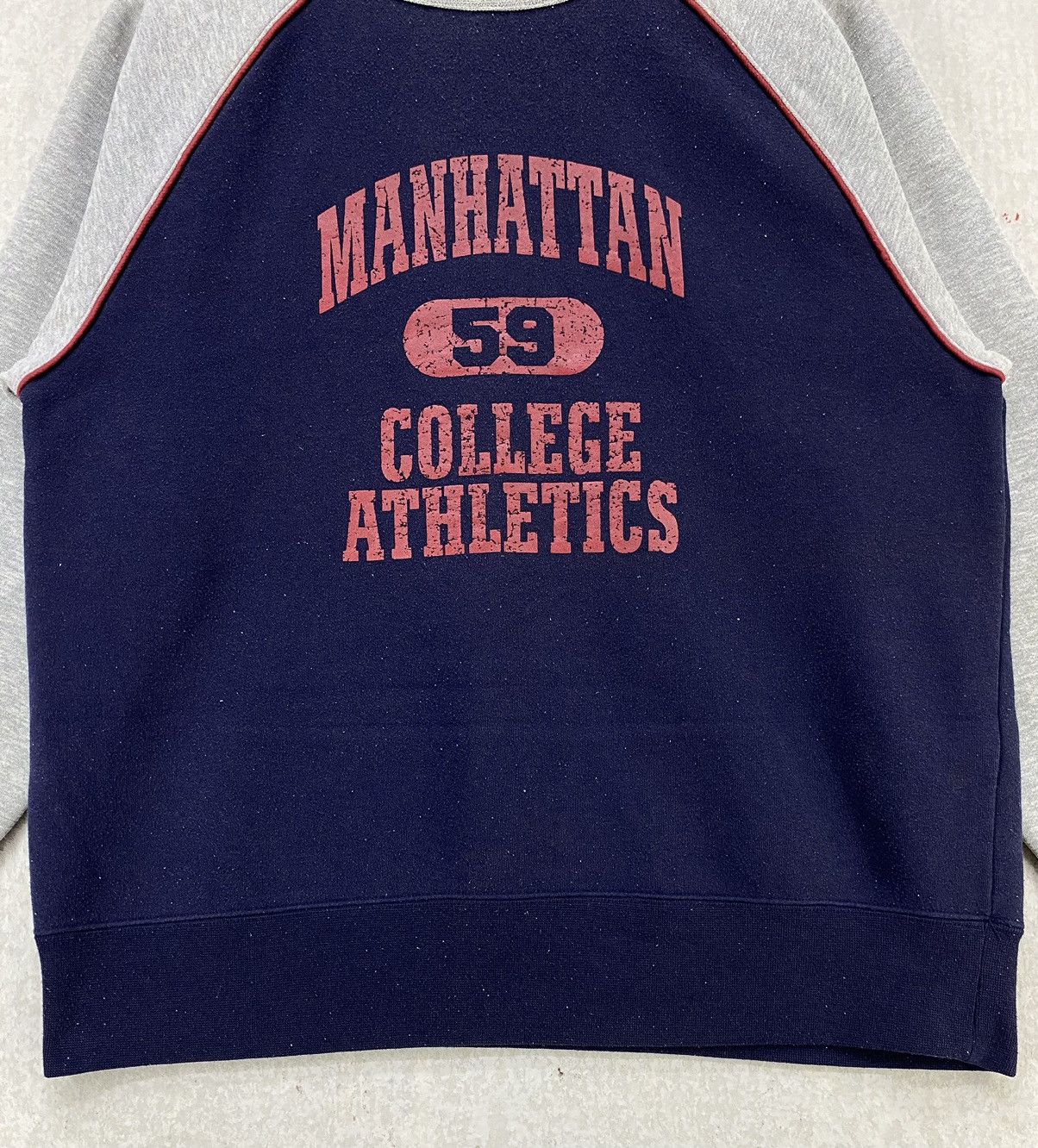 Vintage Vintage Manhattan College Athletics Sweatshirt Crewneck Size US L / EU 52-54 / 3 - 5 Thumbnail