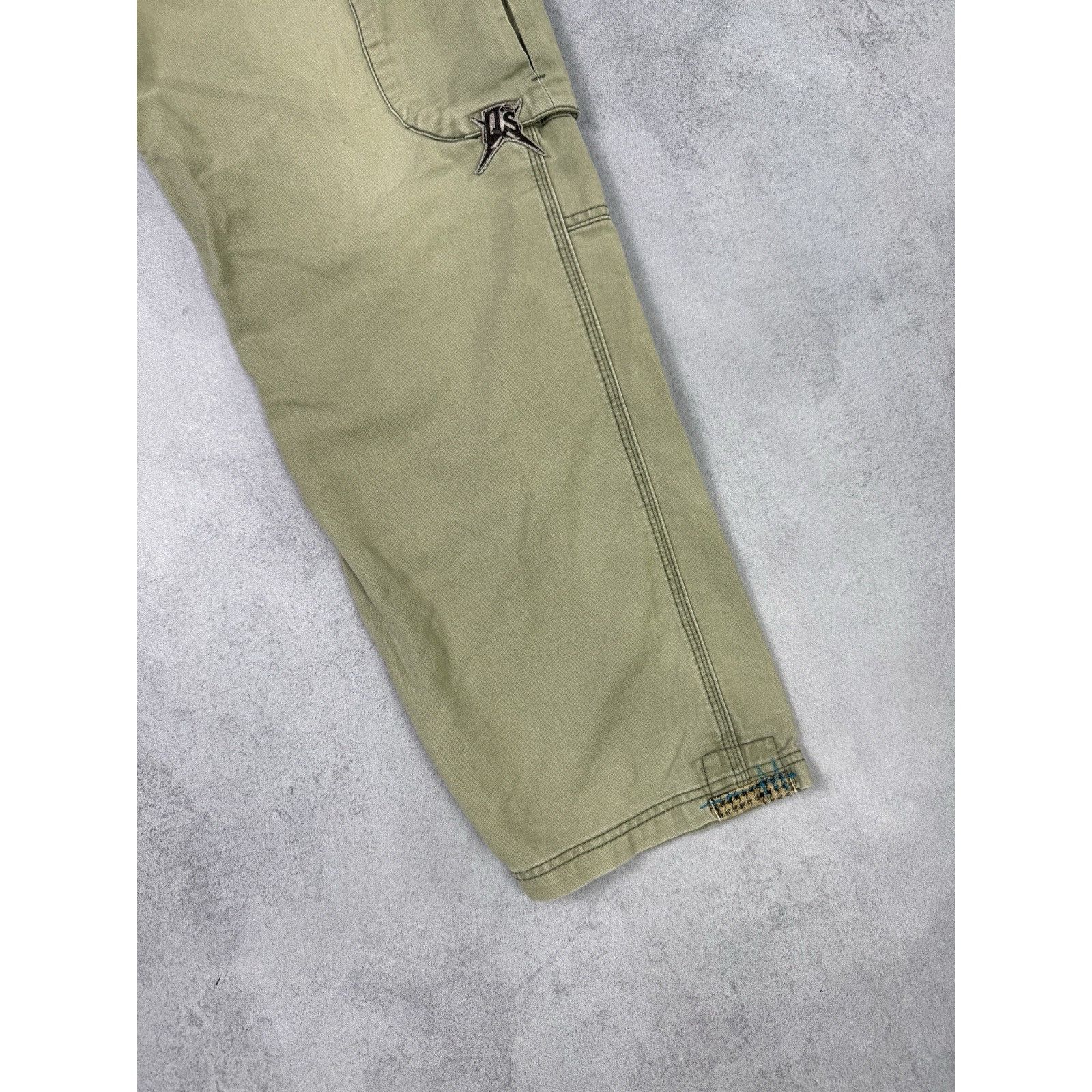 Quicksilver Vintage QuickSilver Cargo Pants Embroidered Men Size 34 Size US 34 / EU 50 - 8 Thumbnail