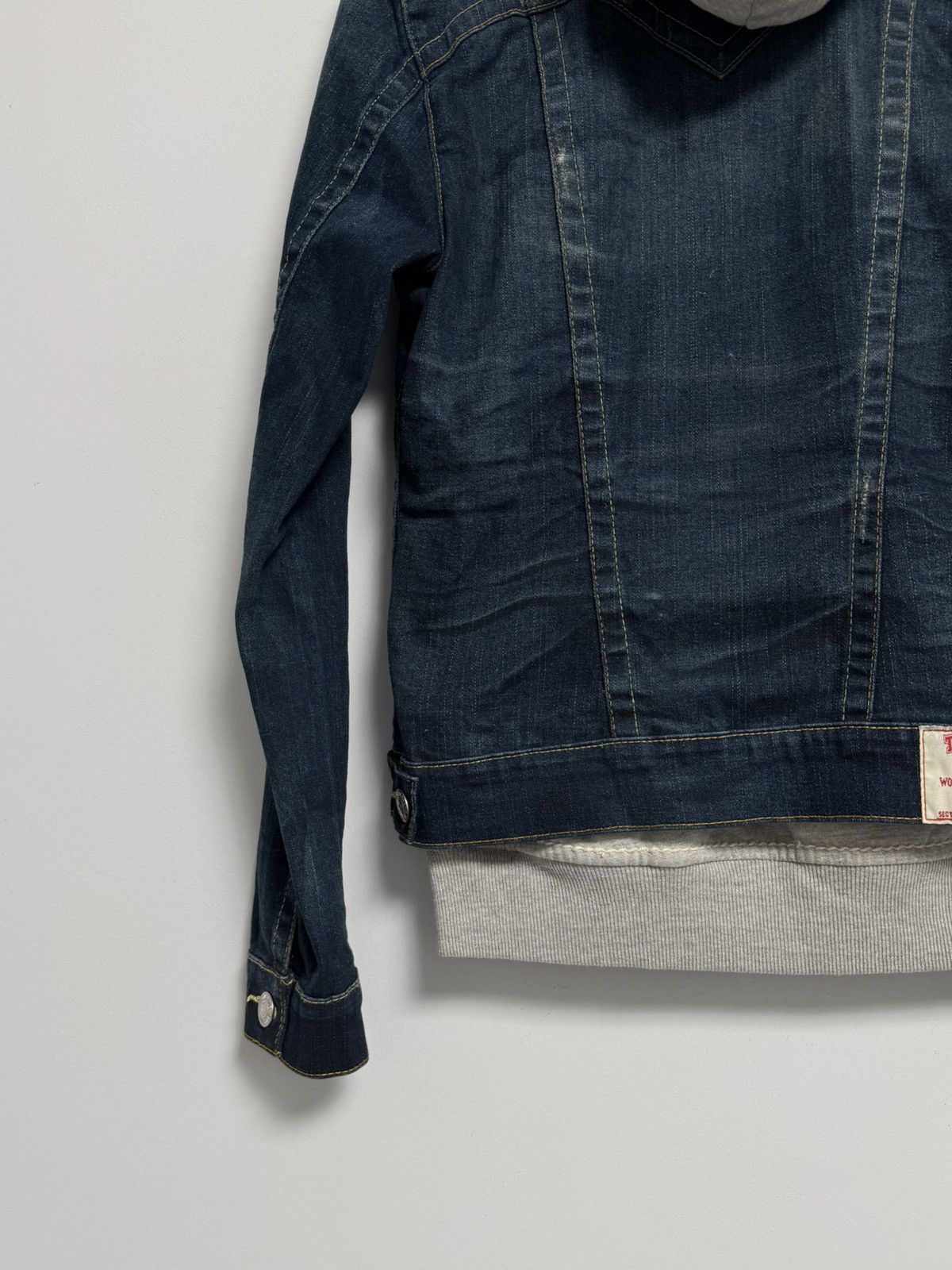 True Religion True Religion Distressed Denim Hooded Jacket size Women’s L Size L / US 10 / IT 46 - 18 Thumbnail