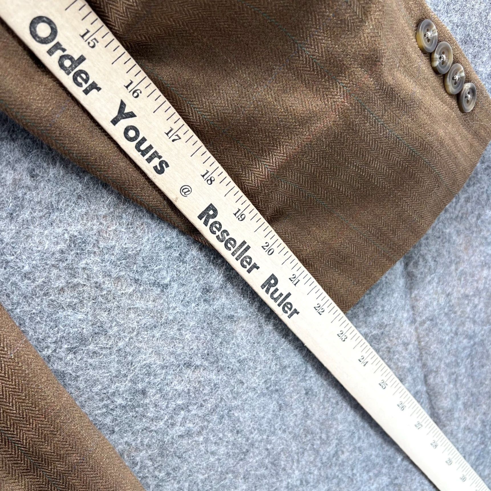 Ralph Lauren Lauren Ralph Lauren Blazer 42R Khaki Wool Herringbone Sport Coat Jacket Beig﻿e | Men 42 Regular Tuxedo Style Two-Button Front Size 42R - 3 Thumbnail
