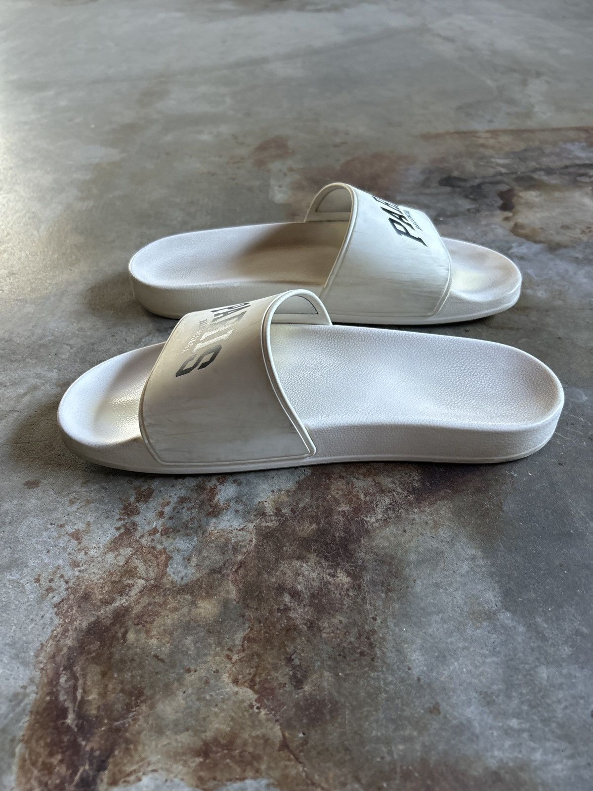 Balenciaga BALENCIAGA PARIS POOL SLIDES - PARIS EDITION Size US 9 / EU 42 - 4 Thumbnail