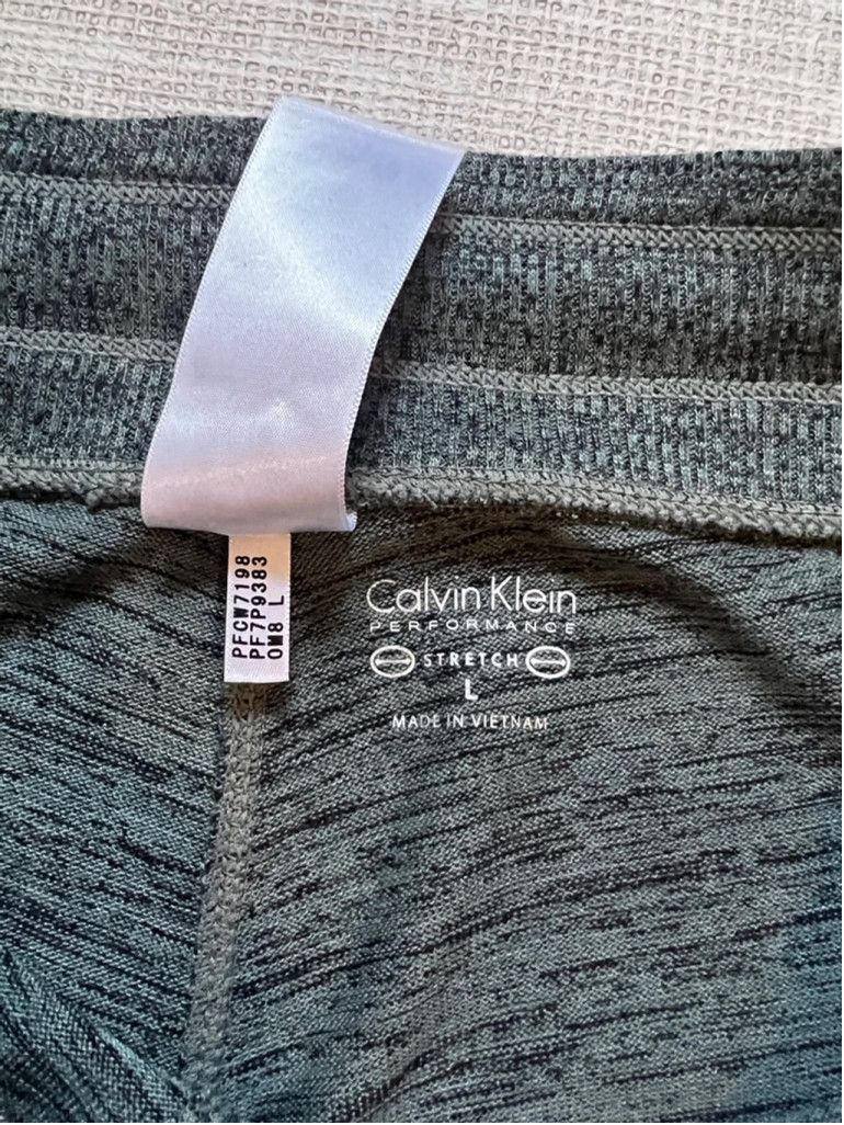 Calvin Klein Women's Calvin Klein olive green Joggers Size M Size 30" / US 8 / IT 44 - 11 Thumbnail