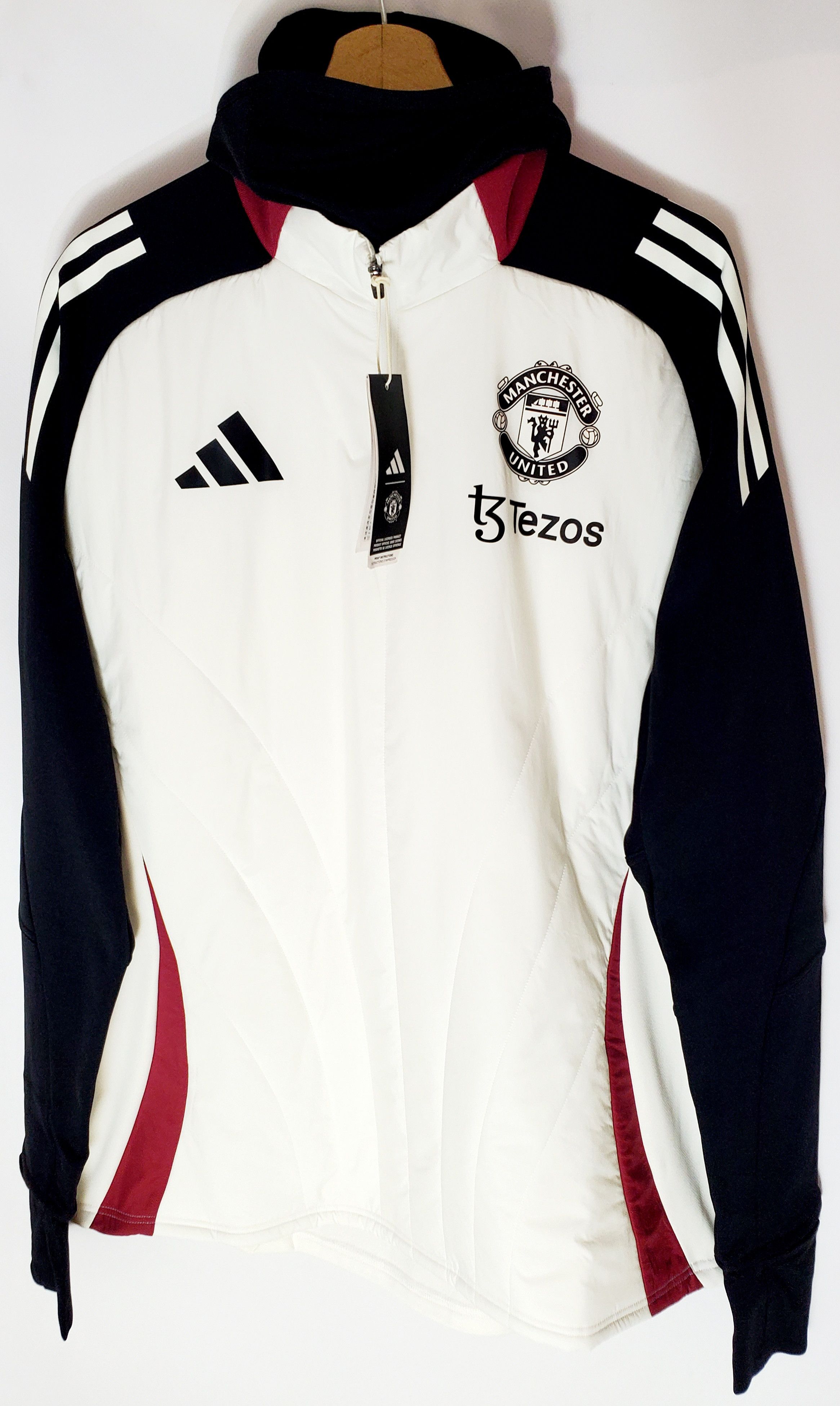 Adidas MANCHESTER UNITED 2024/2025 TOP WITH INTEGRATED BALACLAVA XL Size US XL / EU 56 / 4 - 2 Thumbnail