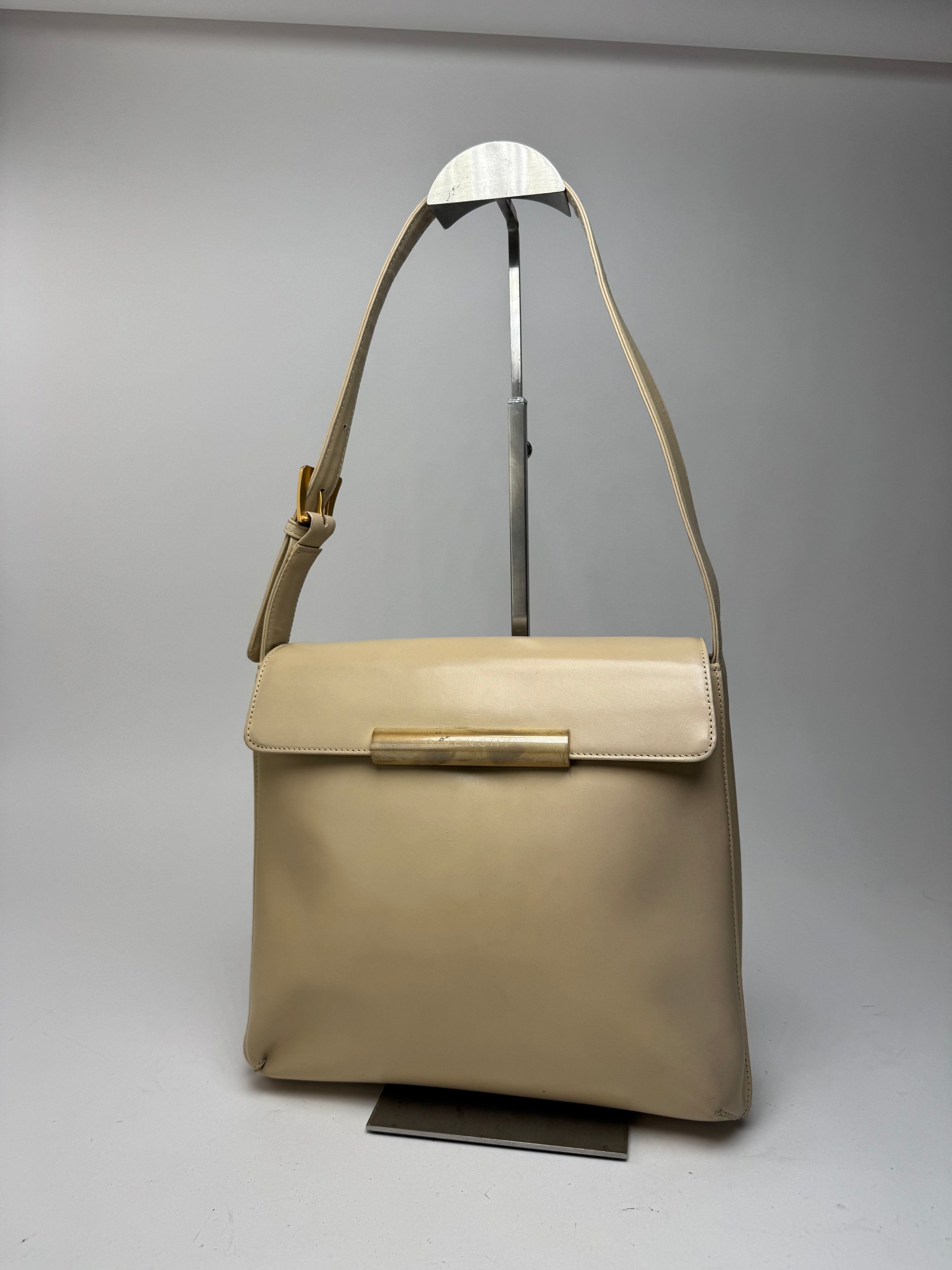 Givenchy Vintage Leather bag beige Size ONE SIZE - 1 Thumbnail