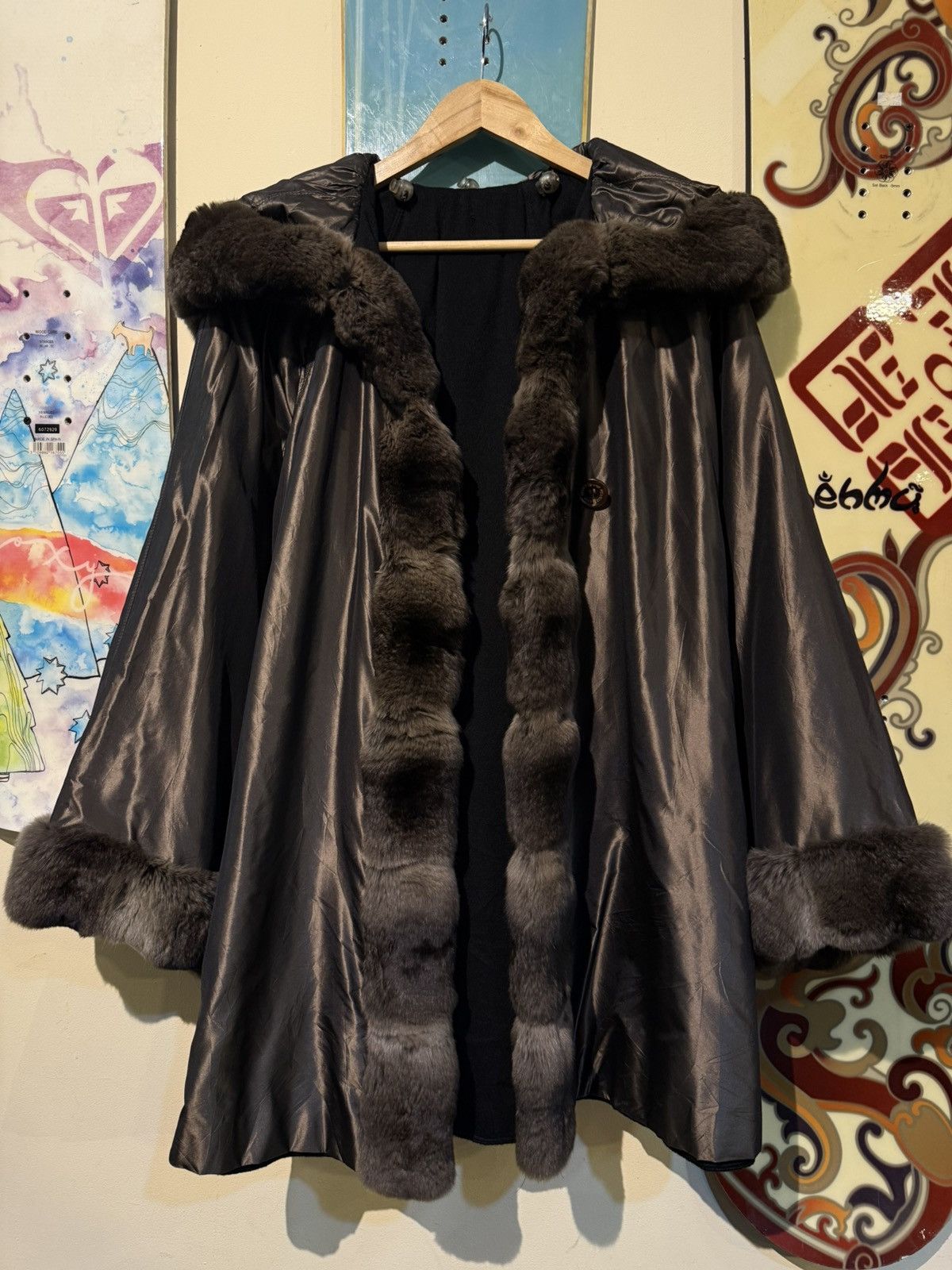 Fendi Fendi Mink Fur Coat Reversible Silk and Cashmere Size M / US 6-8 / IT 42-44 - 1 Thumbnail