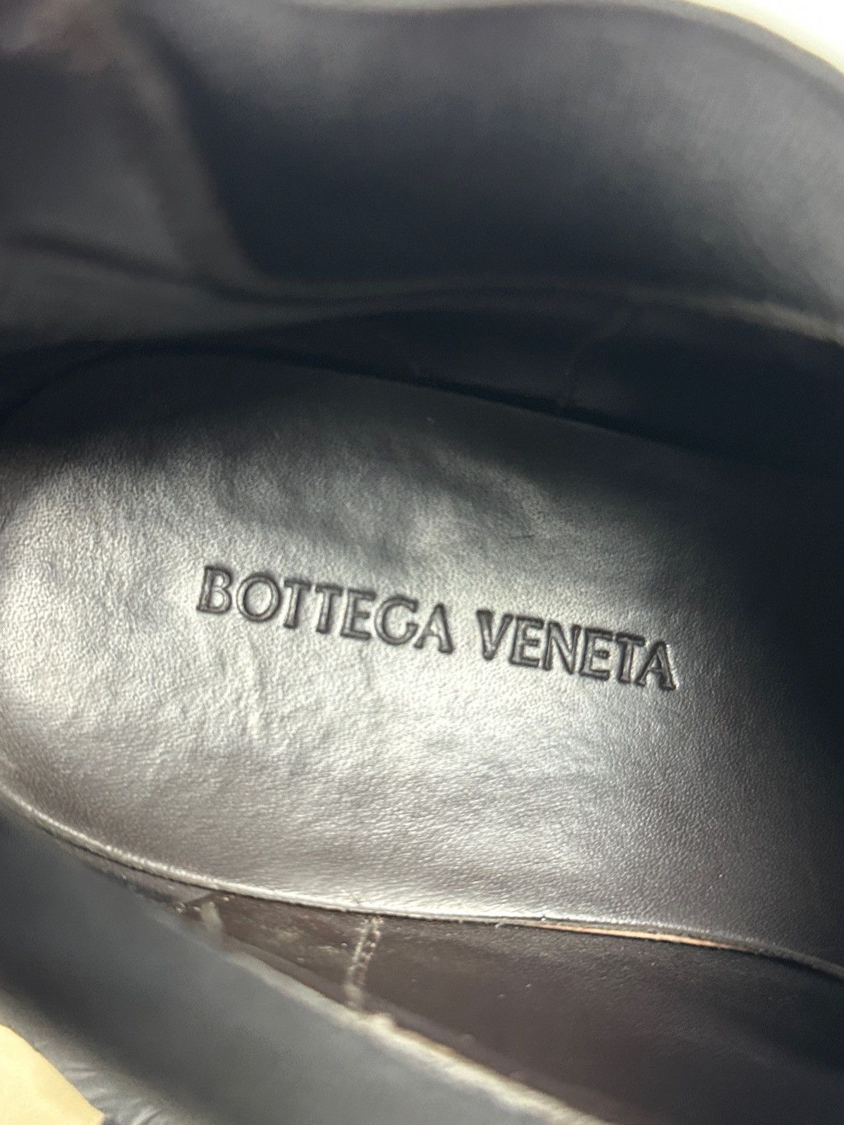 Bottega Veneta Bottega Veneta Cream Leather Ankle Chelsea Boots Size US 9.5 / IT 39.5 - 24 Thumbnail