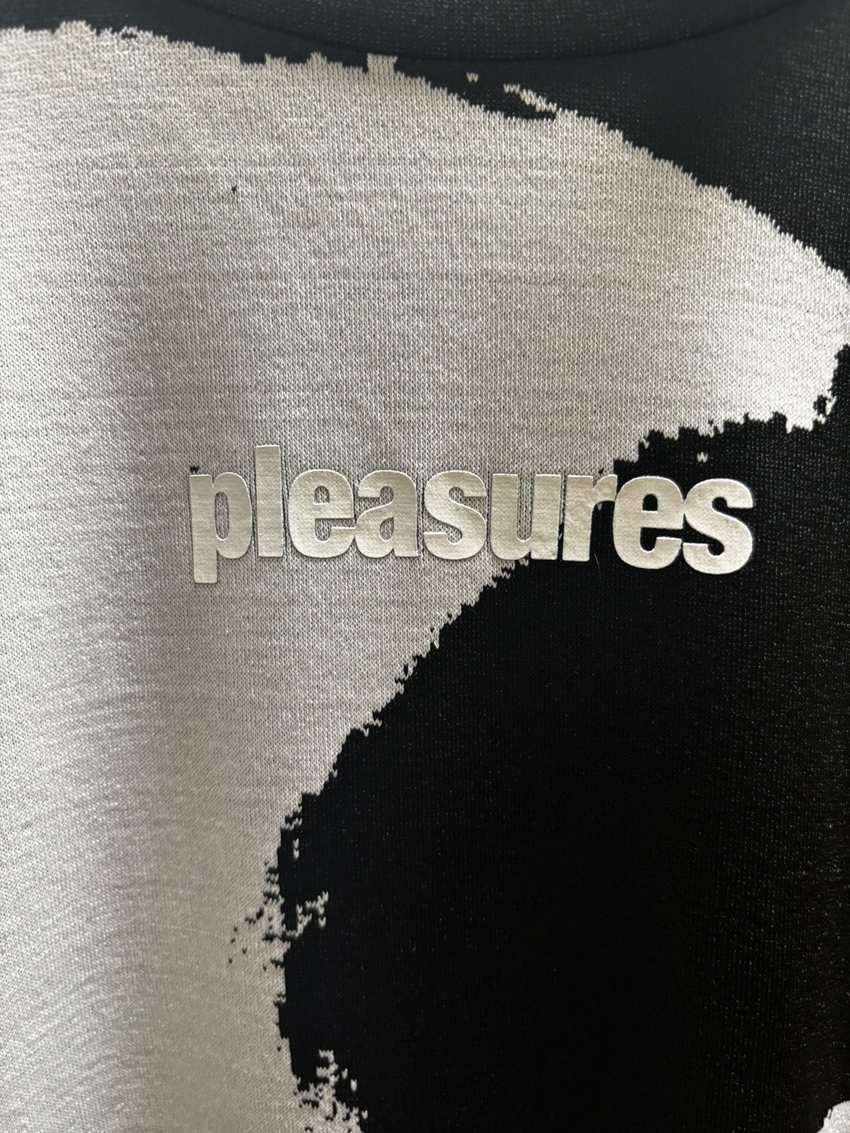 Pleasures × Puma Black Base Layer Puma x Pleasures Size US L / EU 52-54 / 3 - 2 Thumbnail