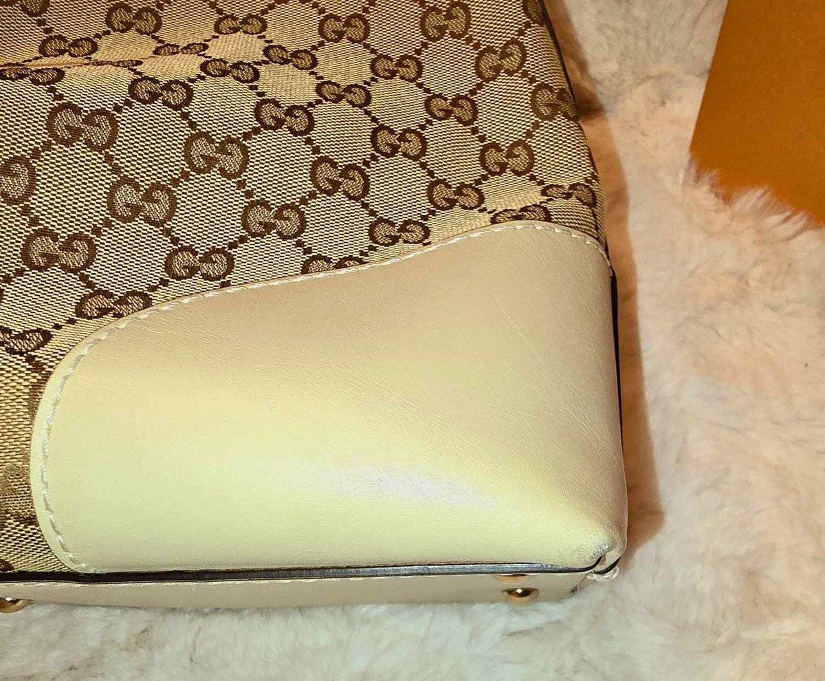 Gucci Gucci Handbag in very good condition. Size ONE SIZE - 8 Thumbnail