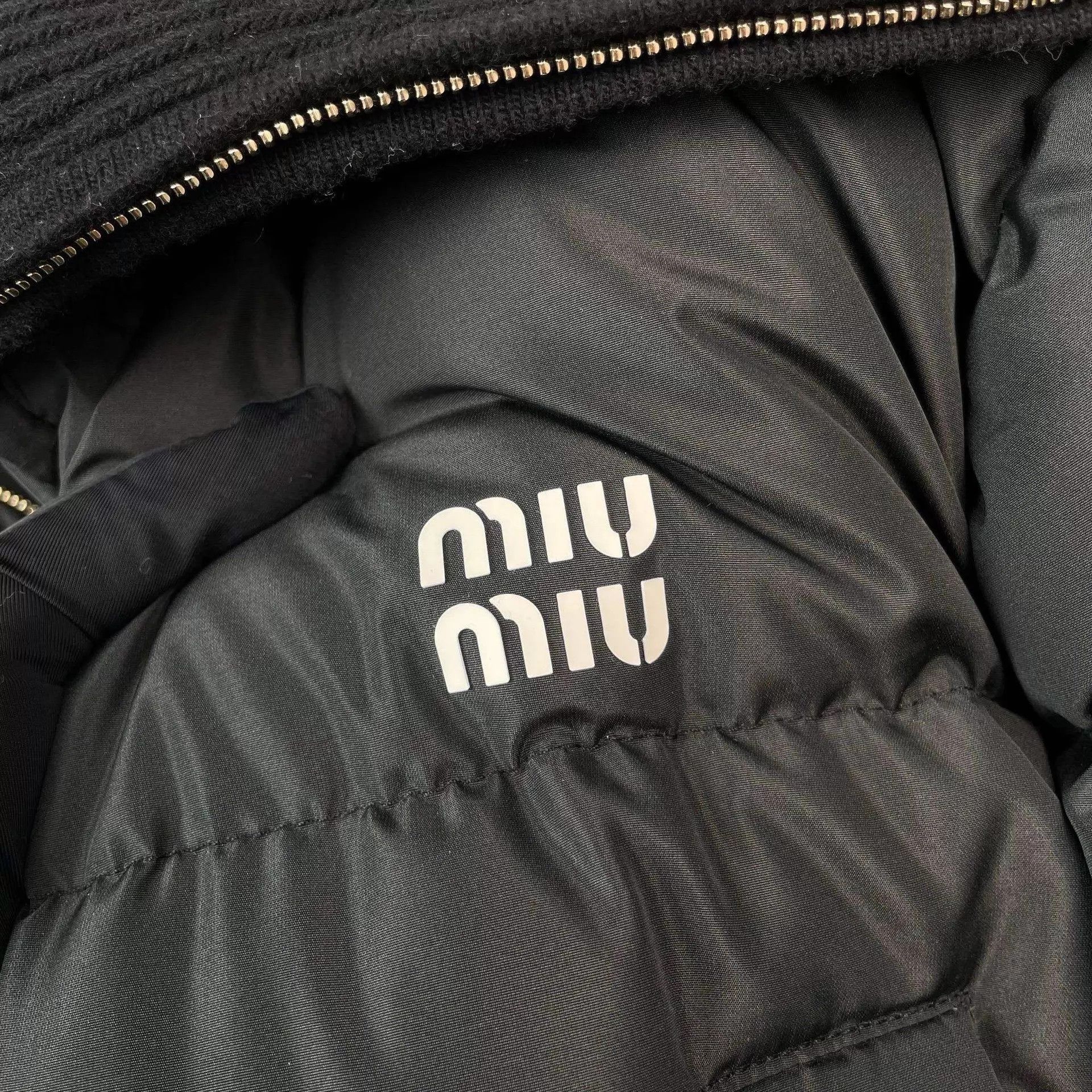 Miu Miu MIU MIU Black Short Knit Collar Down Coat 40 Size S / US 4 / IT 40 - 5 Thumbnail