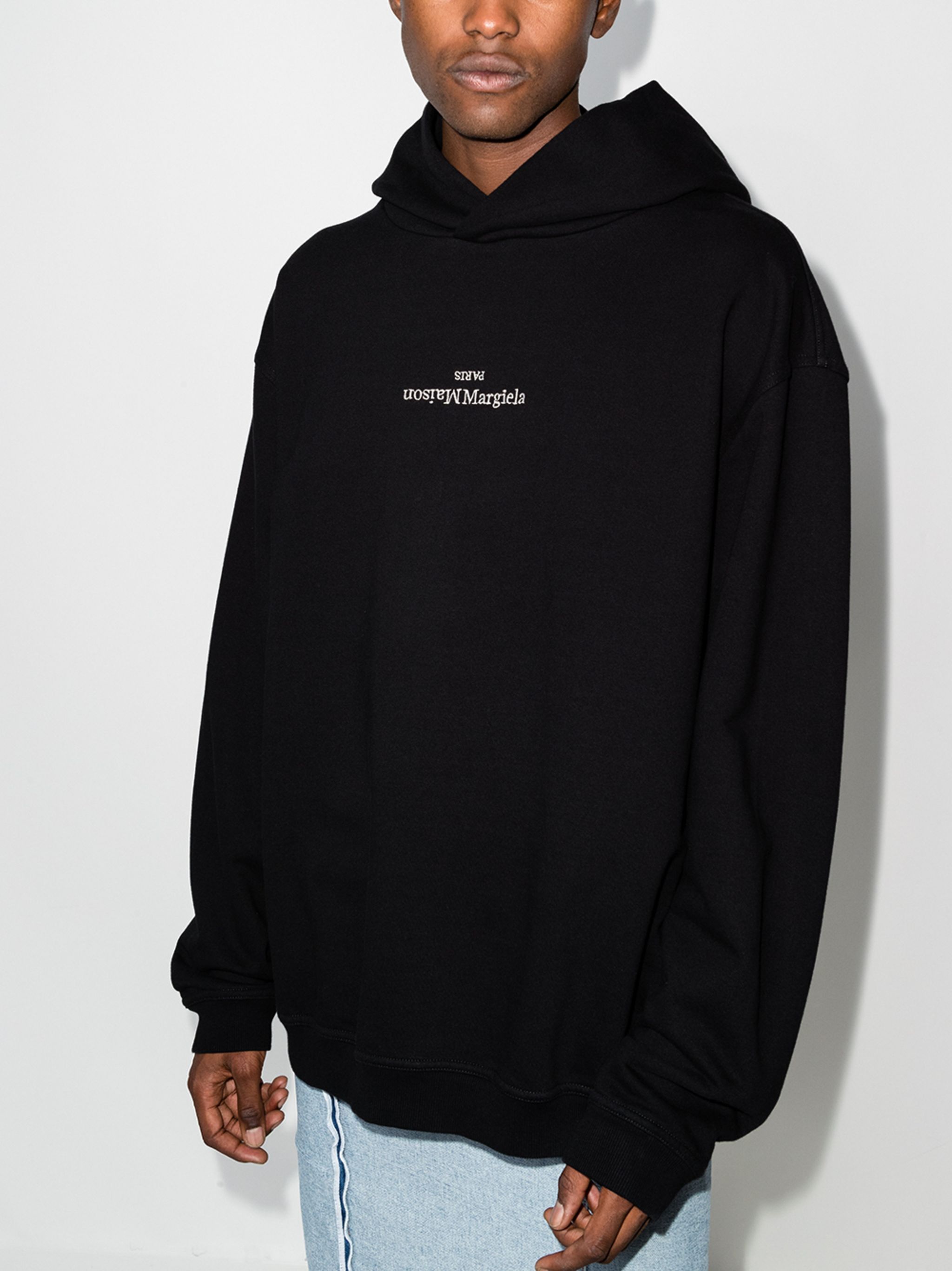 Maison Margiela o1s22i1n1024 Reverse Logo Hoodie in Black Size US M / EU 48-50 / 2 - 2 Thumbnail