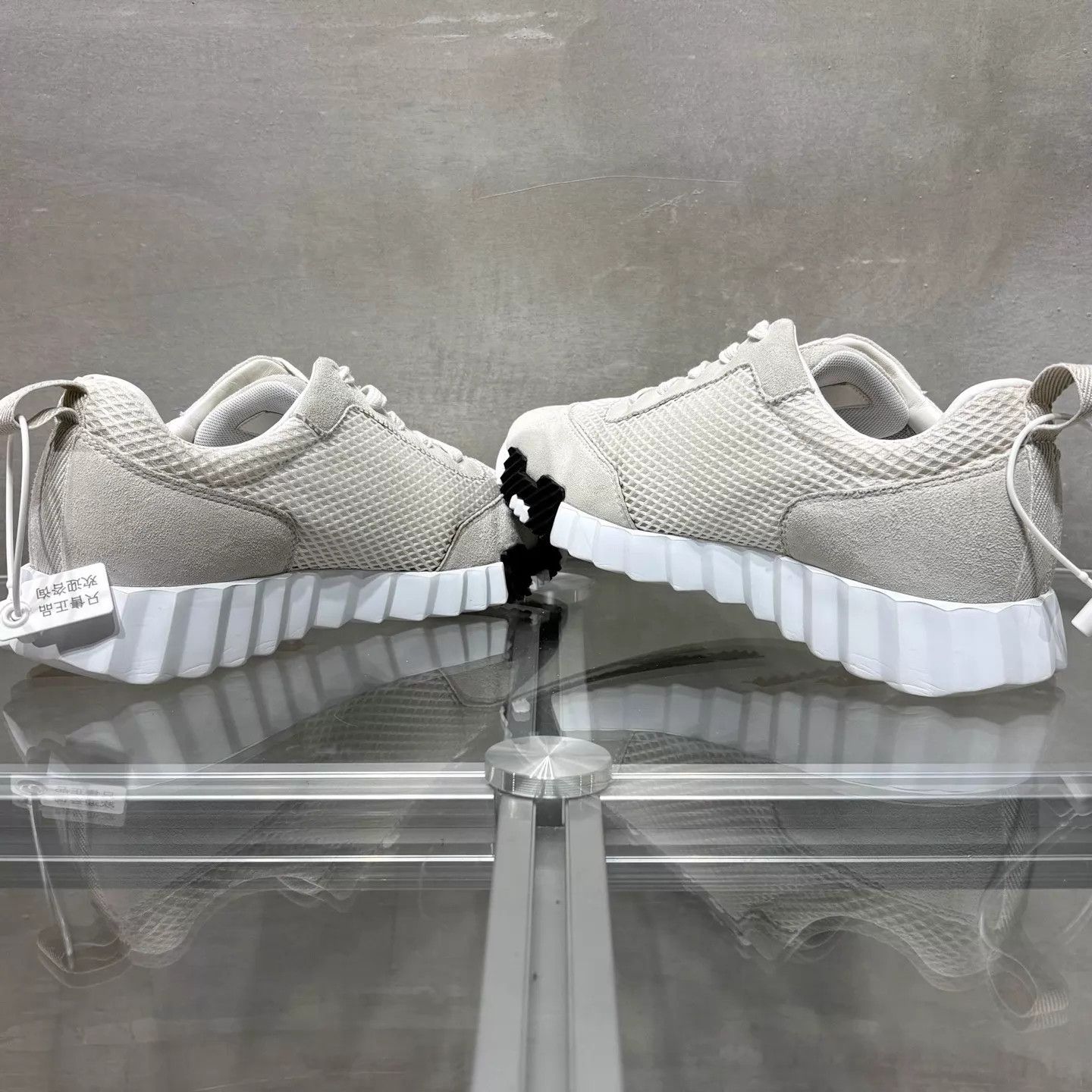 Hermes Hermes Bouncing White Sneaker 37.5 YH25945 Size US 7 / IT 37 - 5 Thumbnail
