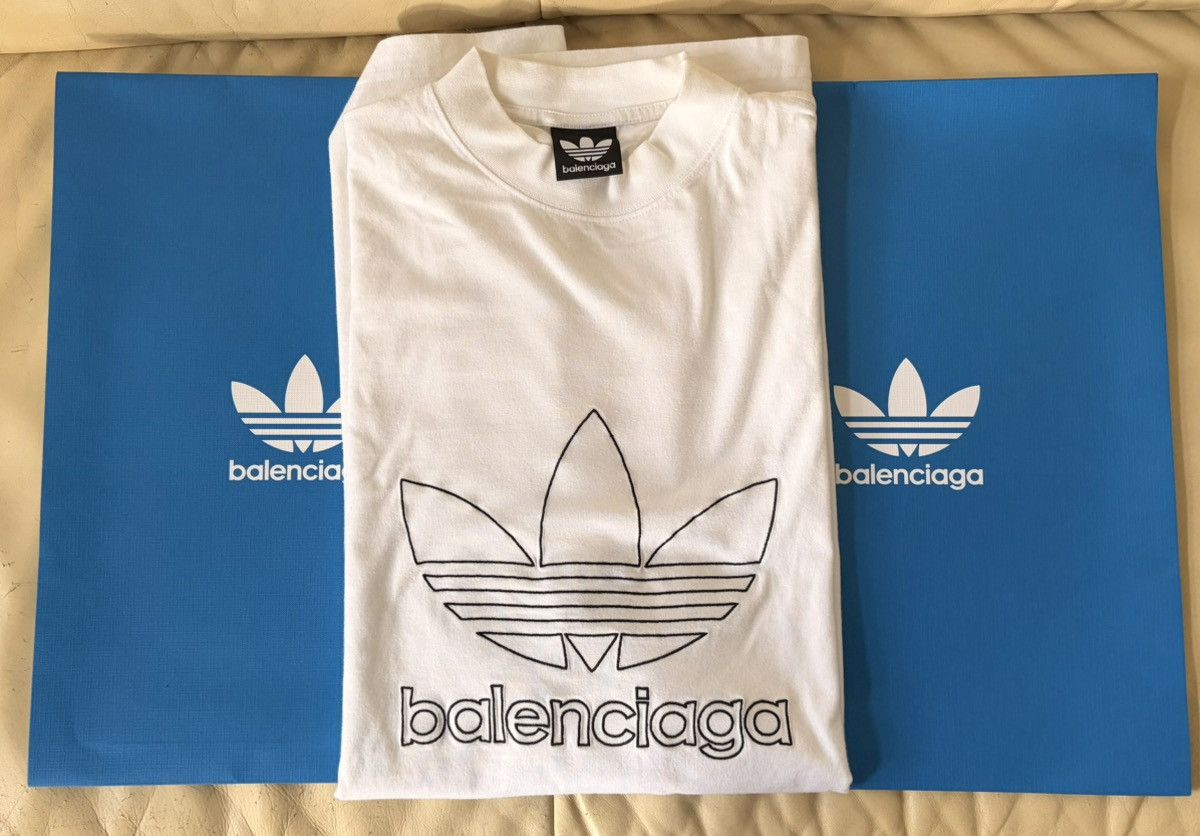 Adidas × Balenciaga Adidas x Balenciaga Oversize T-Shirt Sz.3 Size L / US 10 / IT 46 - 1 Thumbnail