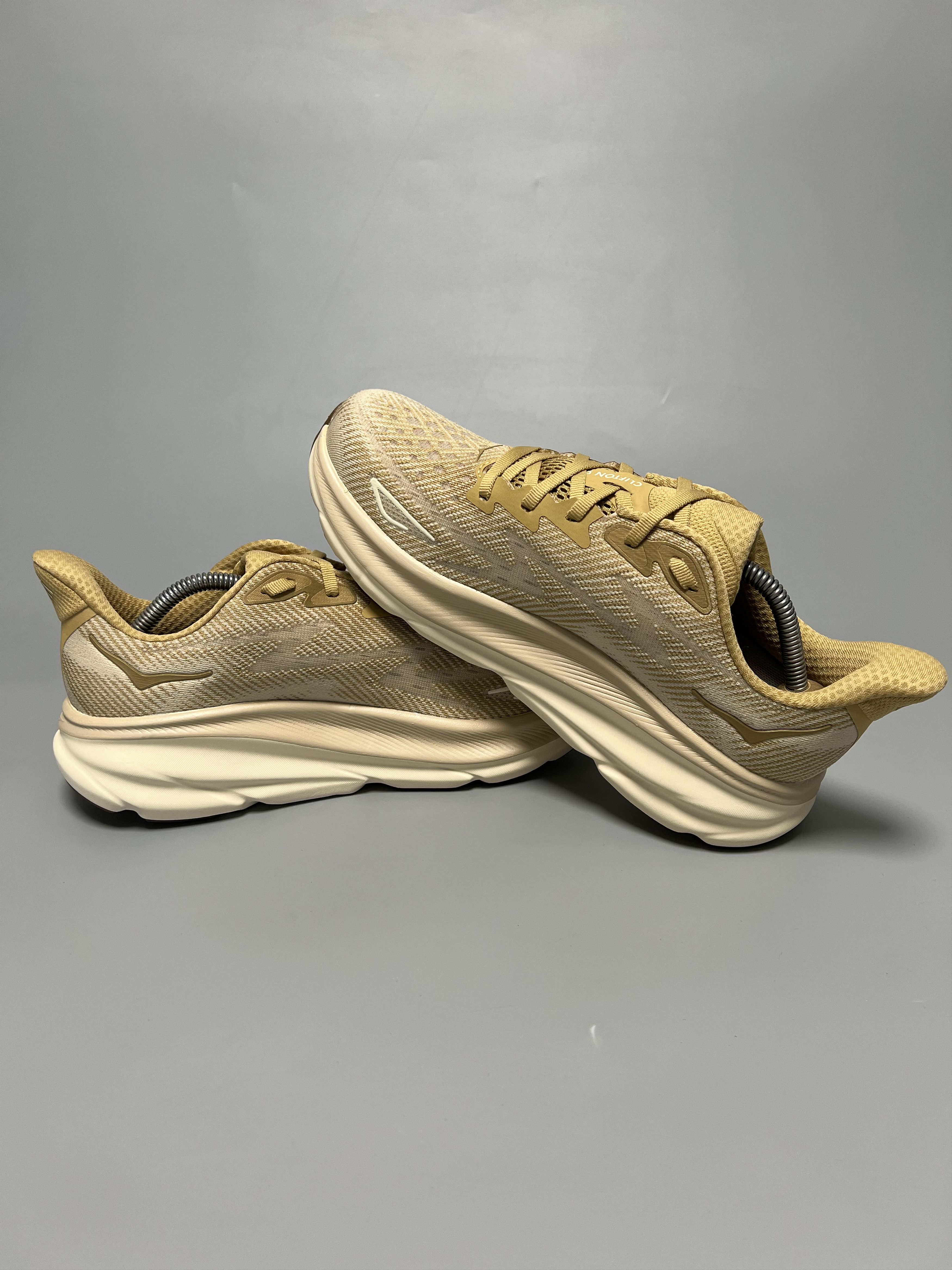 Hoka 9D Hoka One One Clifton 9 Running Shoes Walking Gym Size US 9 / EU 42 - 5 Thumbnail