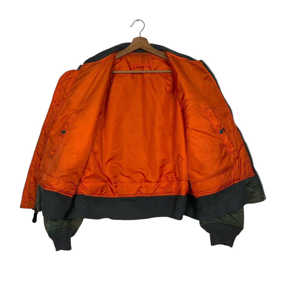 Alpha Industries Vintage Alpha Industries USAF MA-1 Nylon Bomber Size US L / EU 52-54 / 3 - 11 Thumbnail