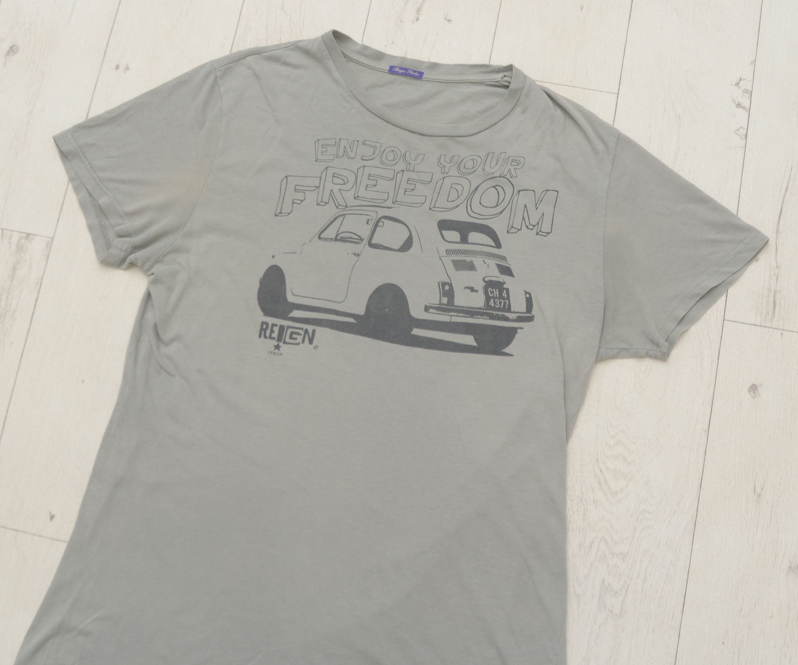 Designer Reign Italia ENJOY YOUR FREEDOM Fiat 500 print t-shirt tee Size US L / EU 52-54 / 3 - 2 Thumbnail