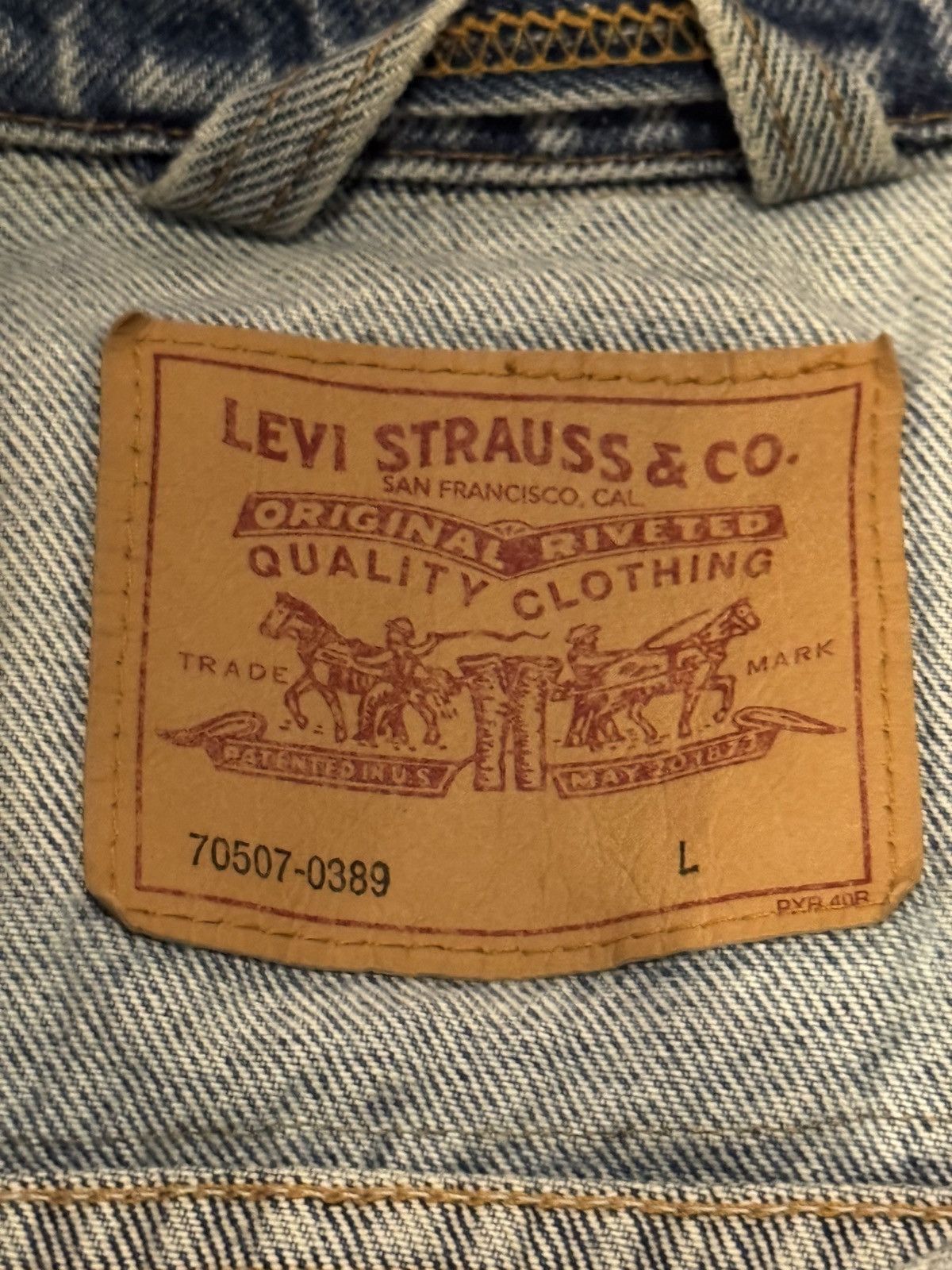 Levi's Vintage Custom Embroidered Levi's Denim Jacket '90s Size US L / EU 52-54 / 3 - 5 Thumbnail