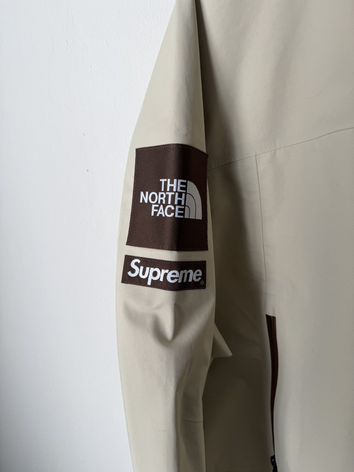 Supreme × The North Face Supreme SS24 The North Face Split Shell Jacket Tan/Purple XL Size US XL / EU 56 / 4 - 2 Thumbnail