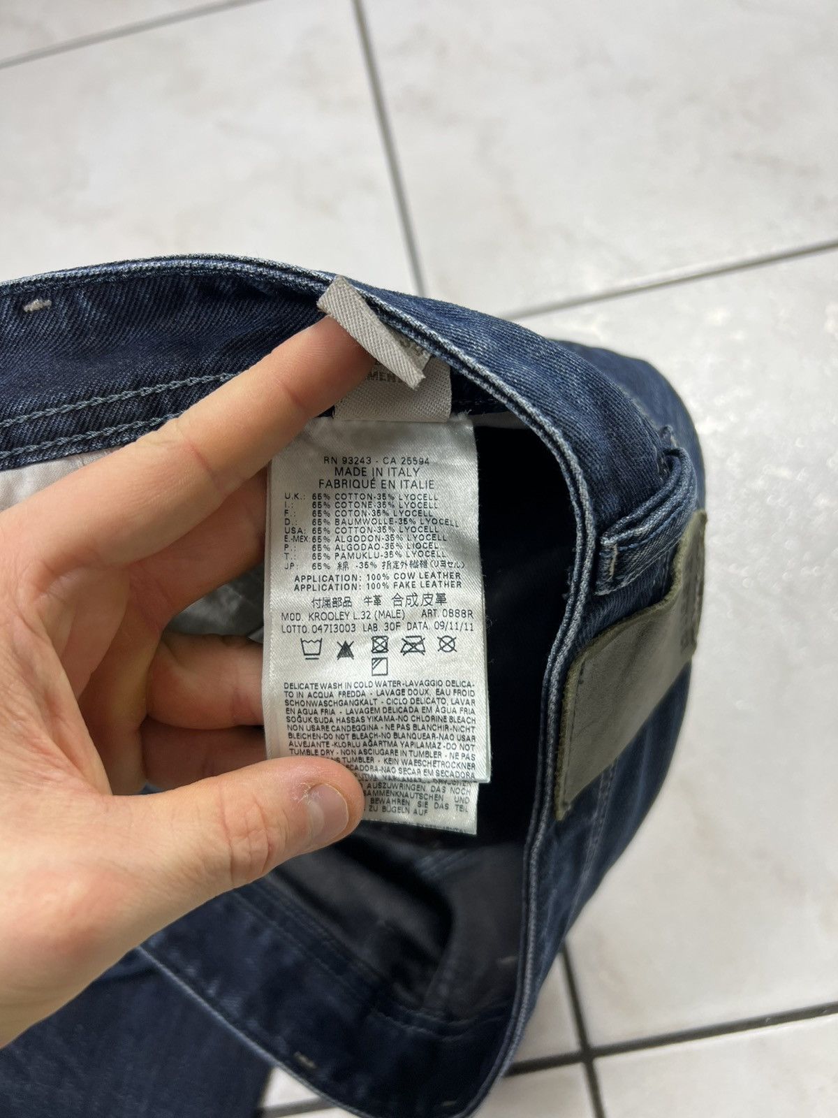 Diesel Vintage Diesel y2k distressed denim jeans blue eyecons pants Size US 34 / EU 50 - 20 Thumbnail