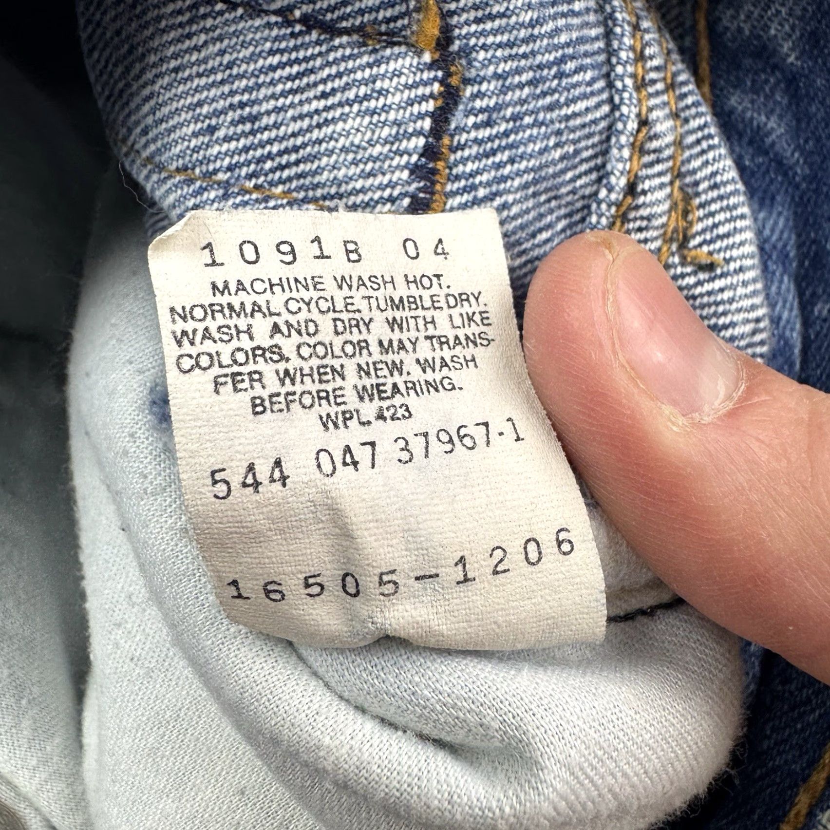 Levi's VINTAGE Levi's 505 Jeans Women's 14 High Waisted Hipster Denim 90s Blue **Levi's** 505 Jeans Womens 14 High Waisted Hipster Denim 90s Size 36" / US 14 / IT 50 - 4 Thumbnail