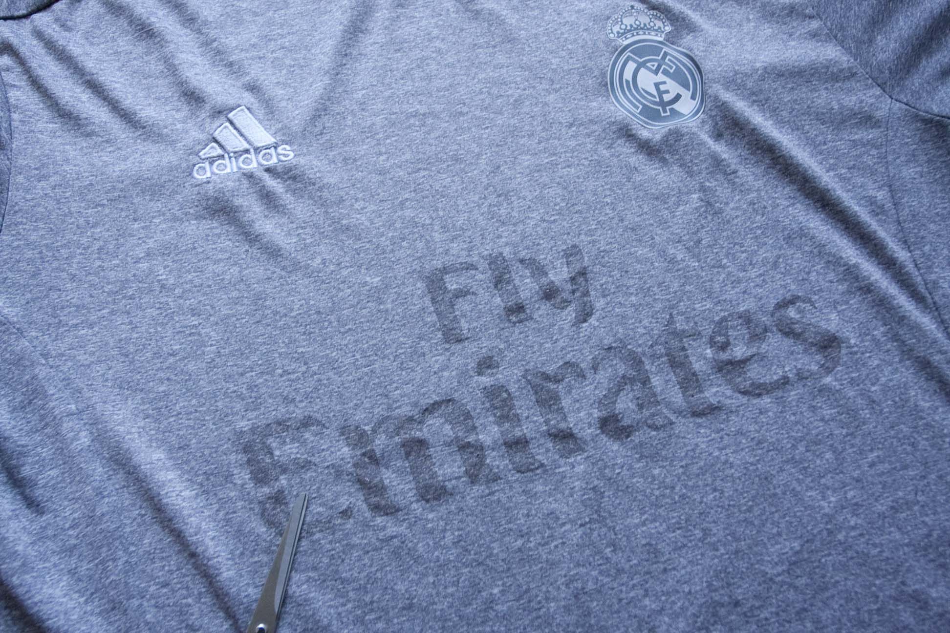 Adidas Real Madrid Jersey 2015 Adidas Gray Size M Size US M / EU 48-50 / 2 - 2 Thumbnail