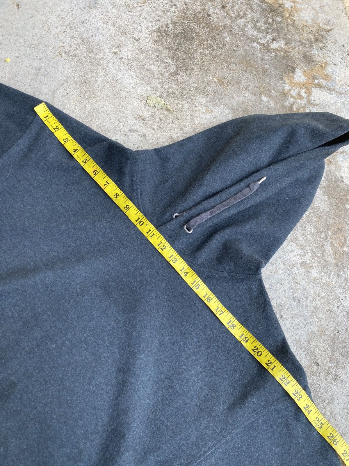 Lemaire × Uniqlo Uniqlo x Lemaire Hoodie - oversizes 27.3” x 29.5” Size US XXL / EU 58 / 5 - 9 Thumbnail