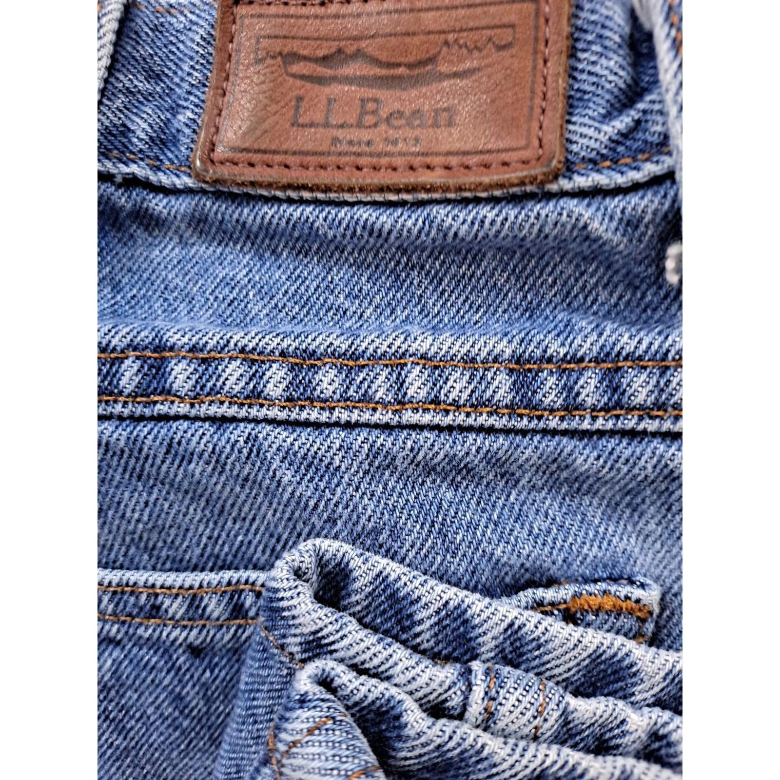 L.L. Bean L.L. Bean Natural Fit Blue Jeans 100% Cotton Size 37x30 Size US 37 - 3 Thumbnail