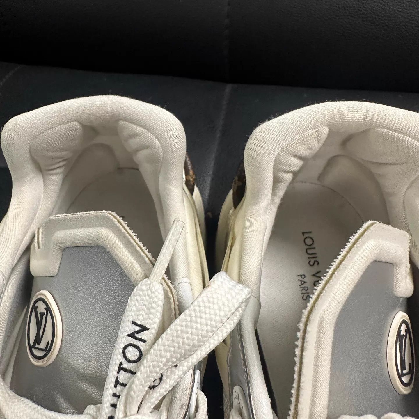 Louis Vuitton LV Run 55 Cream Monogram Low Top Dad Sneaker EU 37 Size US 6.5 / IT 36.5 - 7 Thumbnail