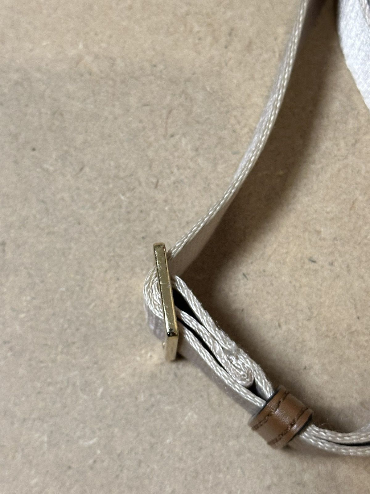 Michael Kors MICHAEL KORS SLING SLING BAG. Size ONE SIZE - 9 Thumbnail