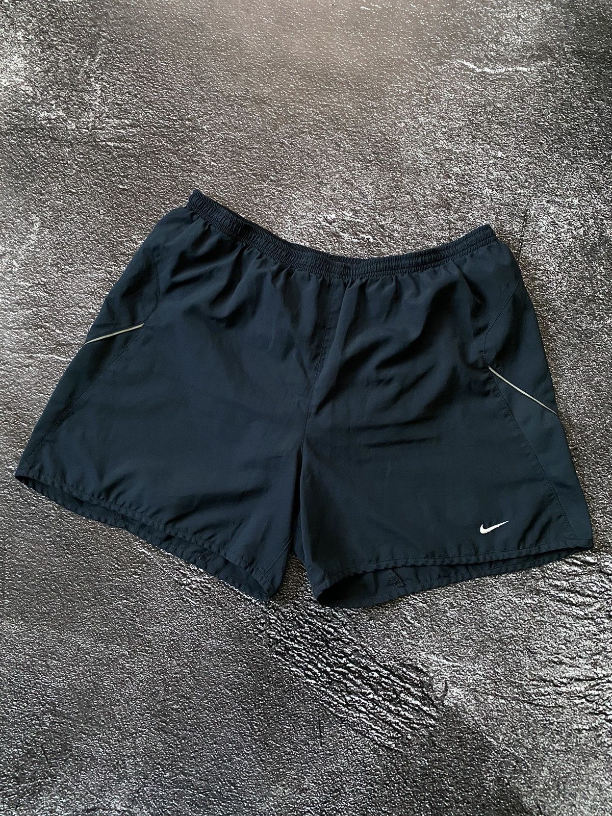Nike Vintage Nike FitDry shorts nylon Y2K style Size US 36 / EU 52 - 3 Thumbnail