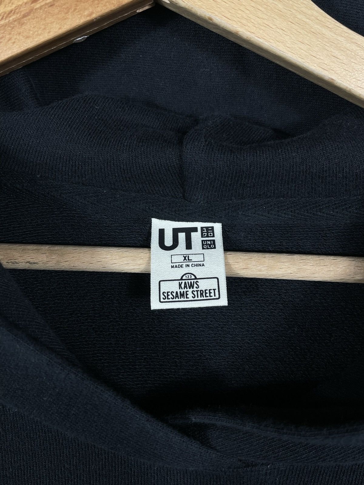 Japanese Brand × Kaws × Uniqlo Kaws x Uniqlo Sesame Street Hoodie Japanese Baggy Loose Size US XL / EU 56 / 4 - 6 Thumbnail