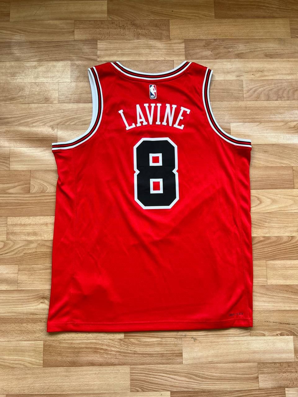 NBA 2022/23 NBA CHICAGO BULLS #8 LAVINE BASKETBALL JERSEY SZ 52 Size US L / EU 52-54 / 3 - 3 Thumbnail