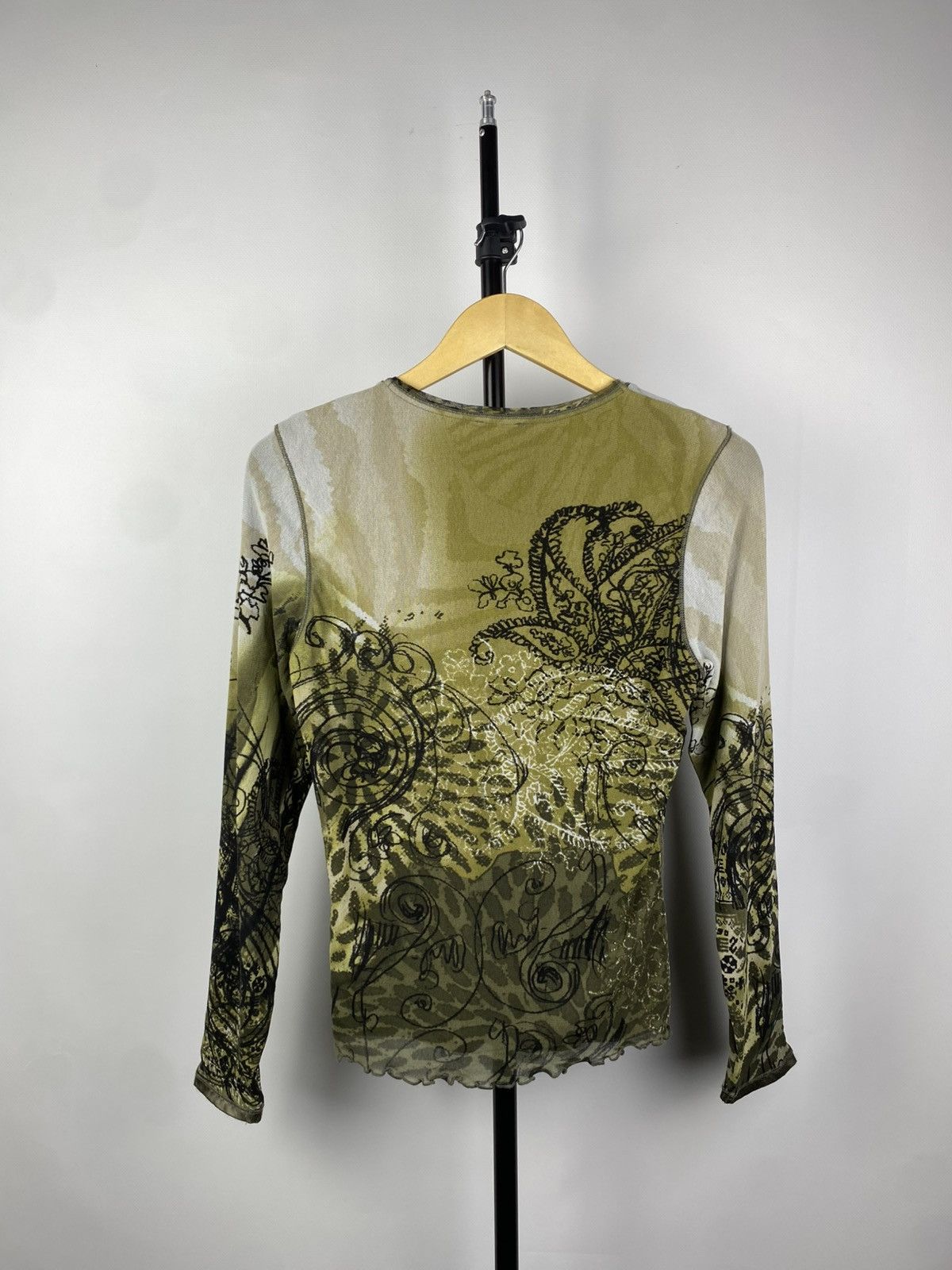 Designer × Japanese Brand × Vintage Save The Queen Jean Paul Gaultier Style Roses Mesh Blouses Size S / US 4 / IT 40 - 3 Thumbnail