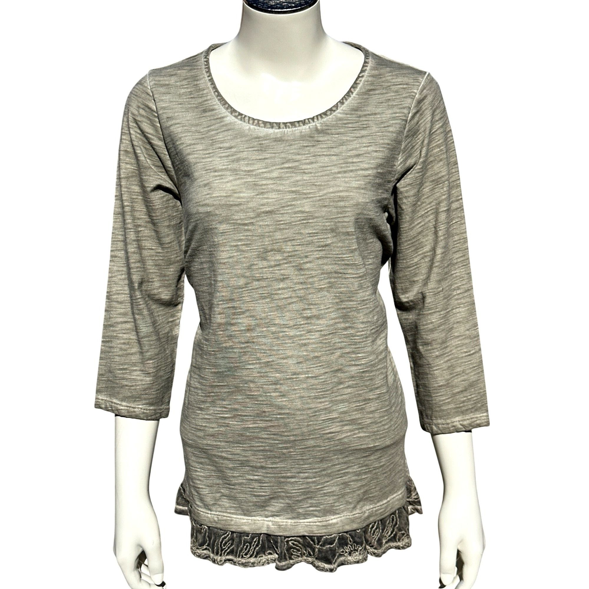 Chicos Chicos Olive Green Gray Blouse Top Embroidered Lace Hem Scoo Size XS / US 0-2 / IT 36-38 - 1 Thumbnail