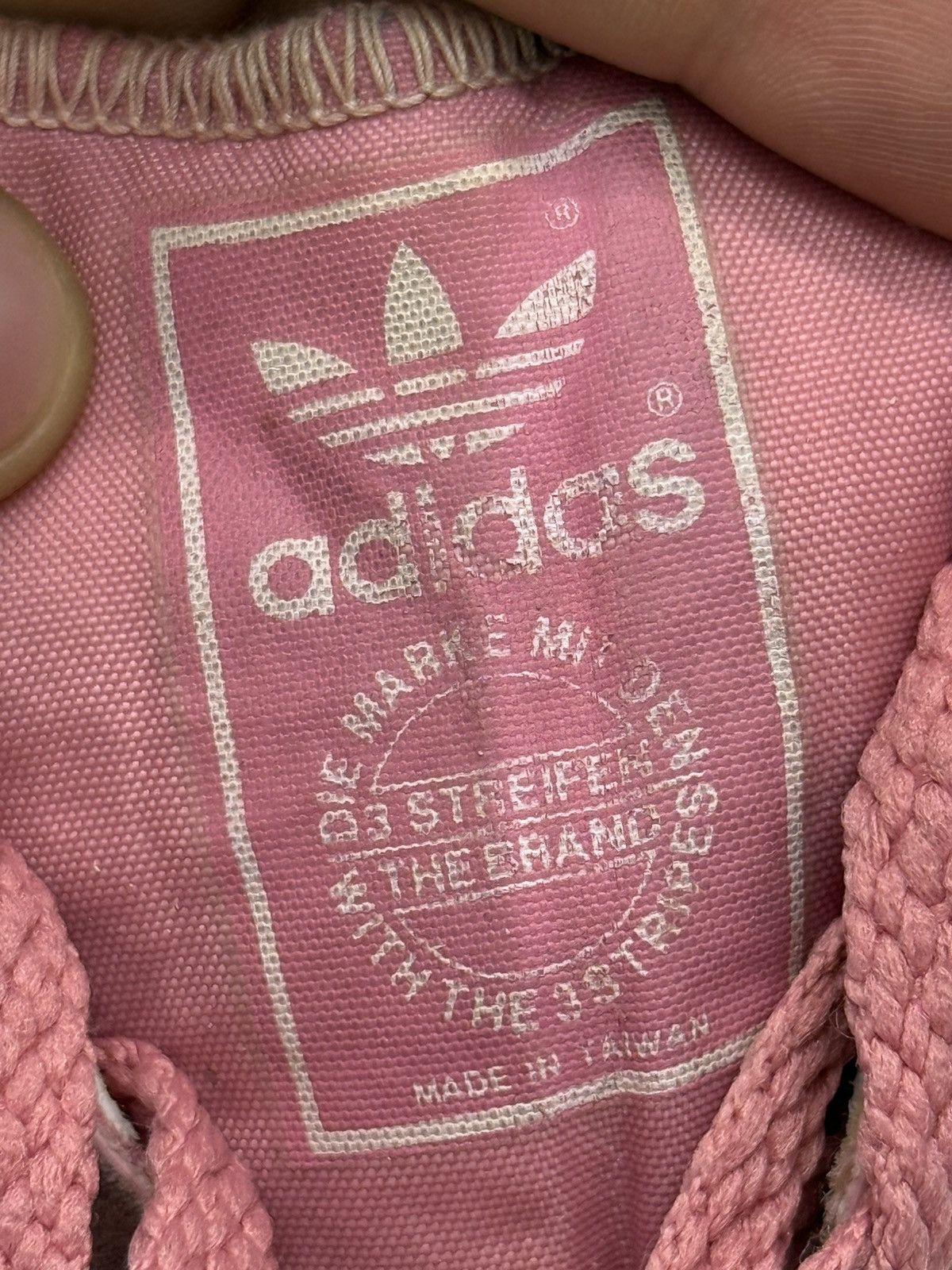 Adidas Adidas Malibu Vintage 80s Pink Waffle Running Shoes Size US 4.5 / IT 34.5 - 7 Thumbnail