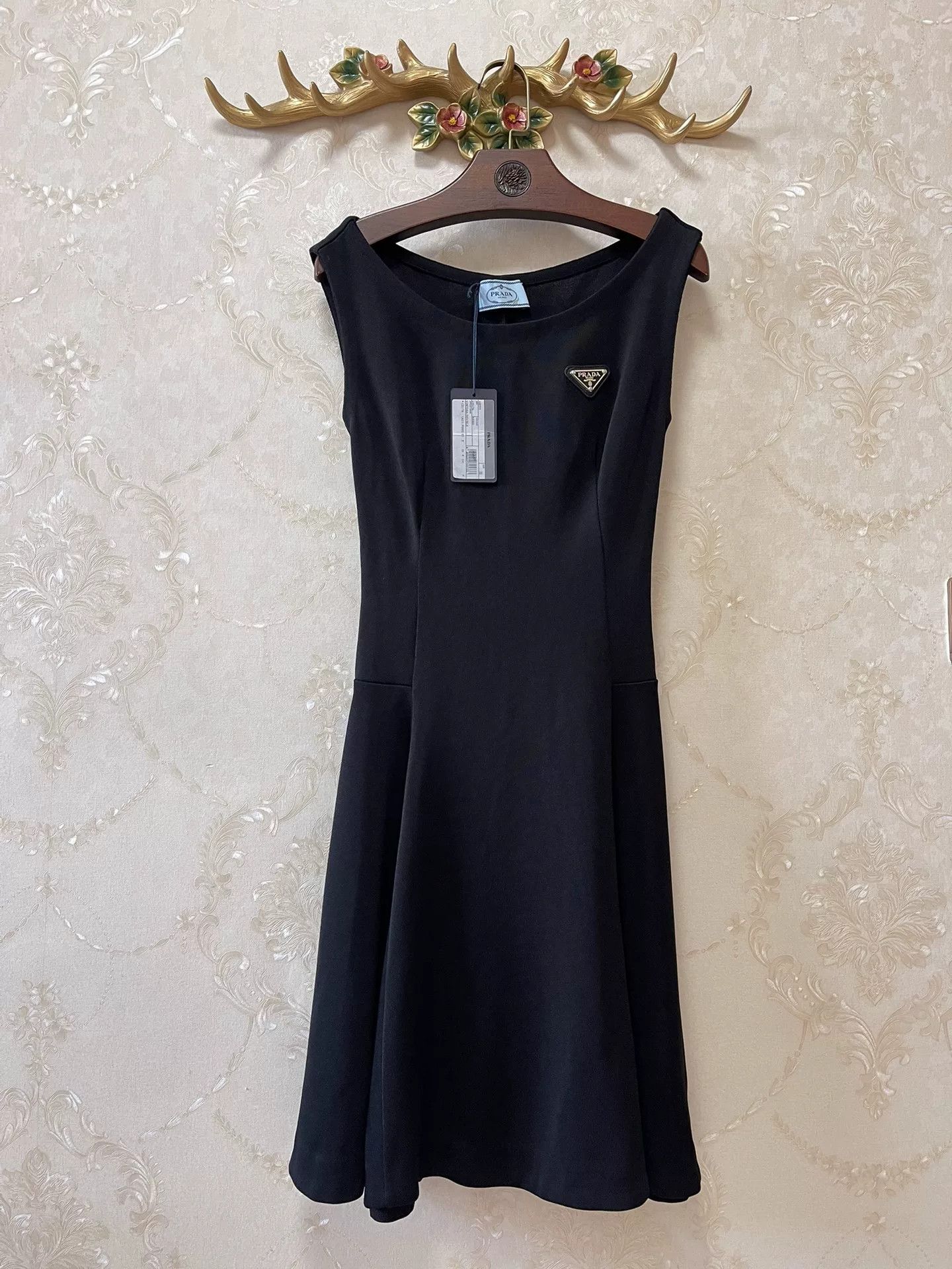 Prada Prada Classic Triangle Logo Dress Size M / US 6-8 / IT 42-44 - 1 Thumbnail