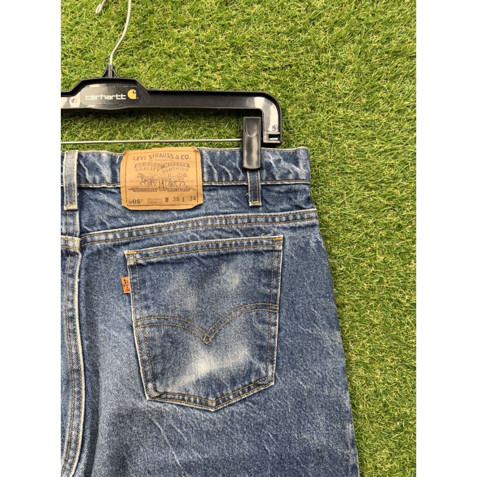 Levi's VINTAGE Levi's 505 Jeans Mens 38x34 Medium Wash Denim Distressed 90s Straight Pockets 5-Pocket Mens blue Levi's 500 Series 90s Size US 38 / EU 54 - 4 Thumbnail
